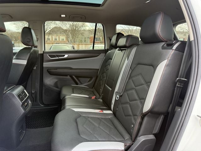 2024 Volkswagen Atlas 2.0T Peak Edition SE w/Technology