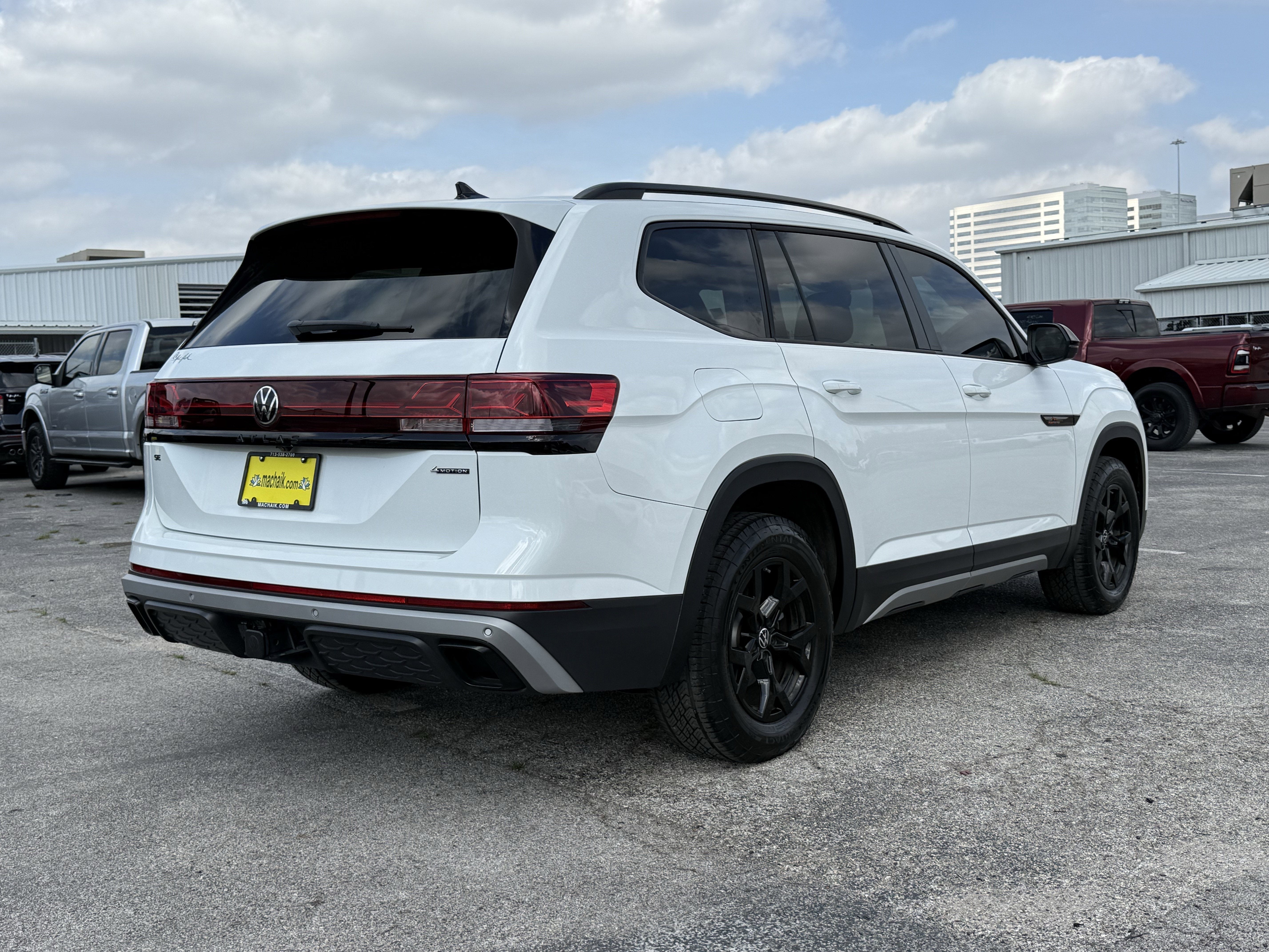 2024 Volkswagen Atlas 2.0T Peak Edition SE w/Technology