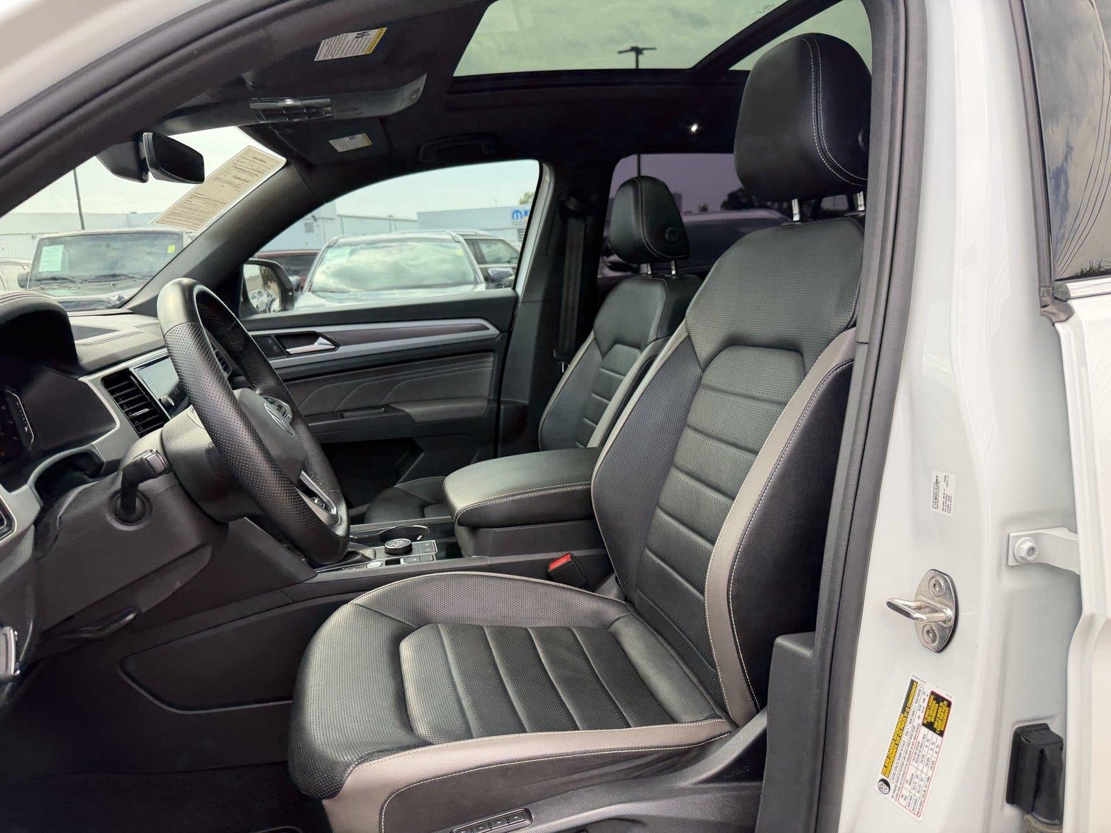 2023 Volkswagen Atlas Cross Sport 3.6L V6 SEL Premium R-Line