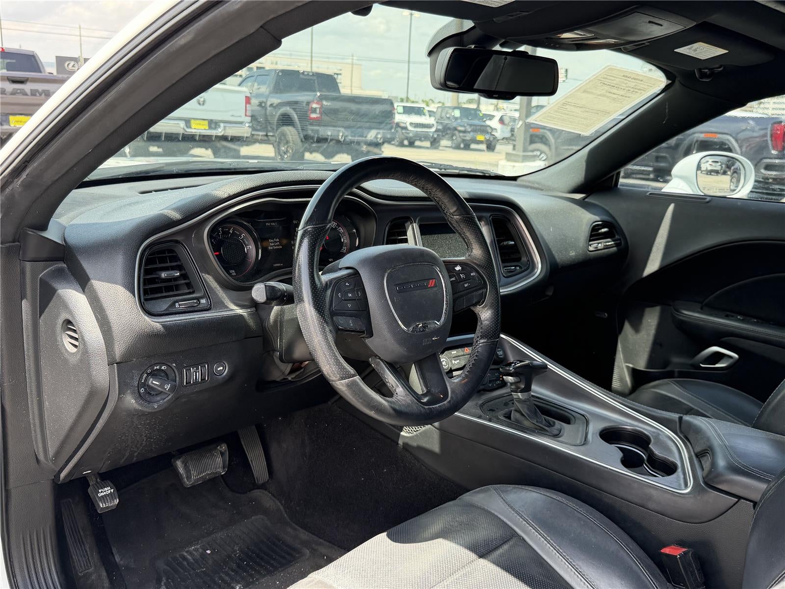 2016 Dodge Challenger SXT Plus