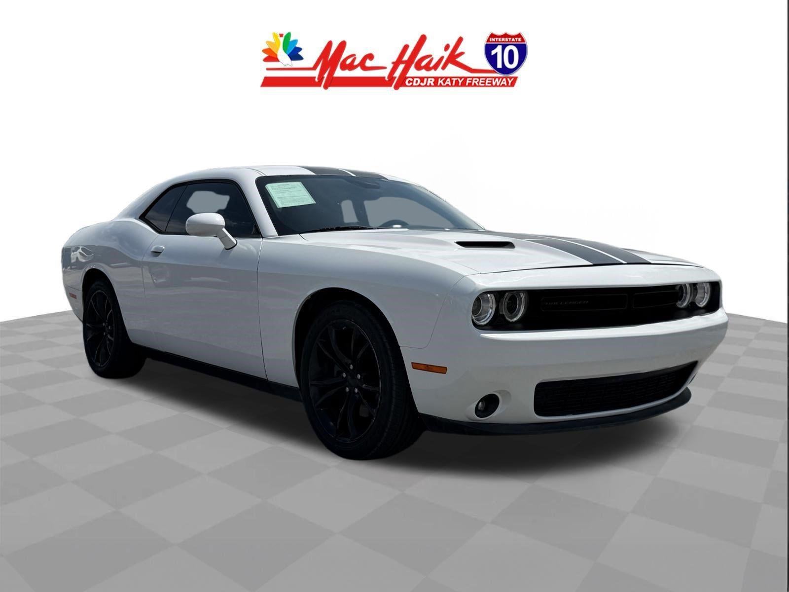2016 Dodge Challenger SXT Plus