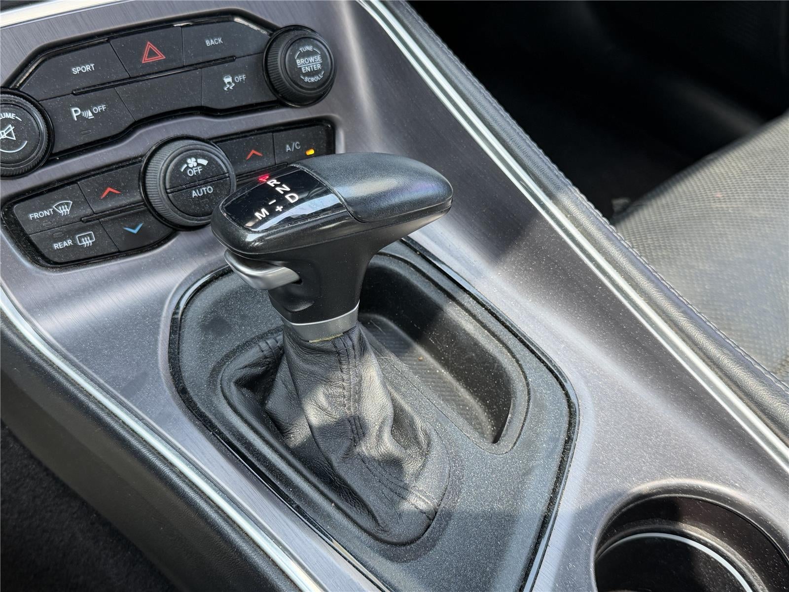 2016 Dodge Challenger SXT Plus