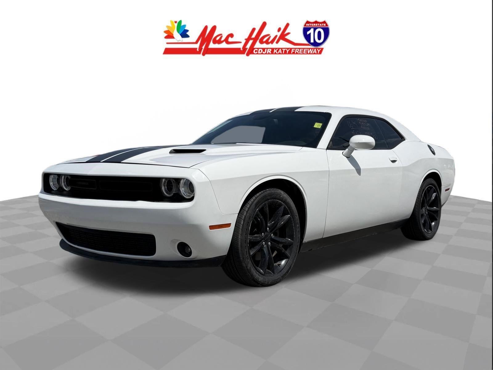 2016 Dodge Challenger SXT Plus