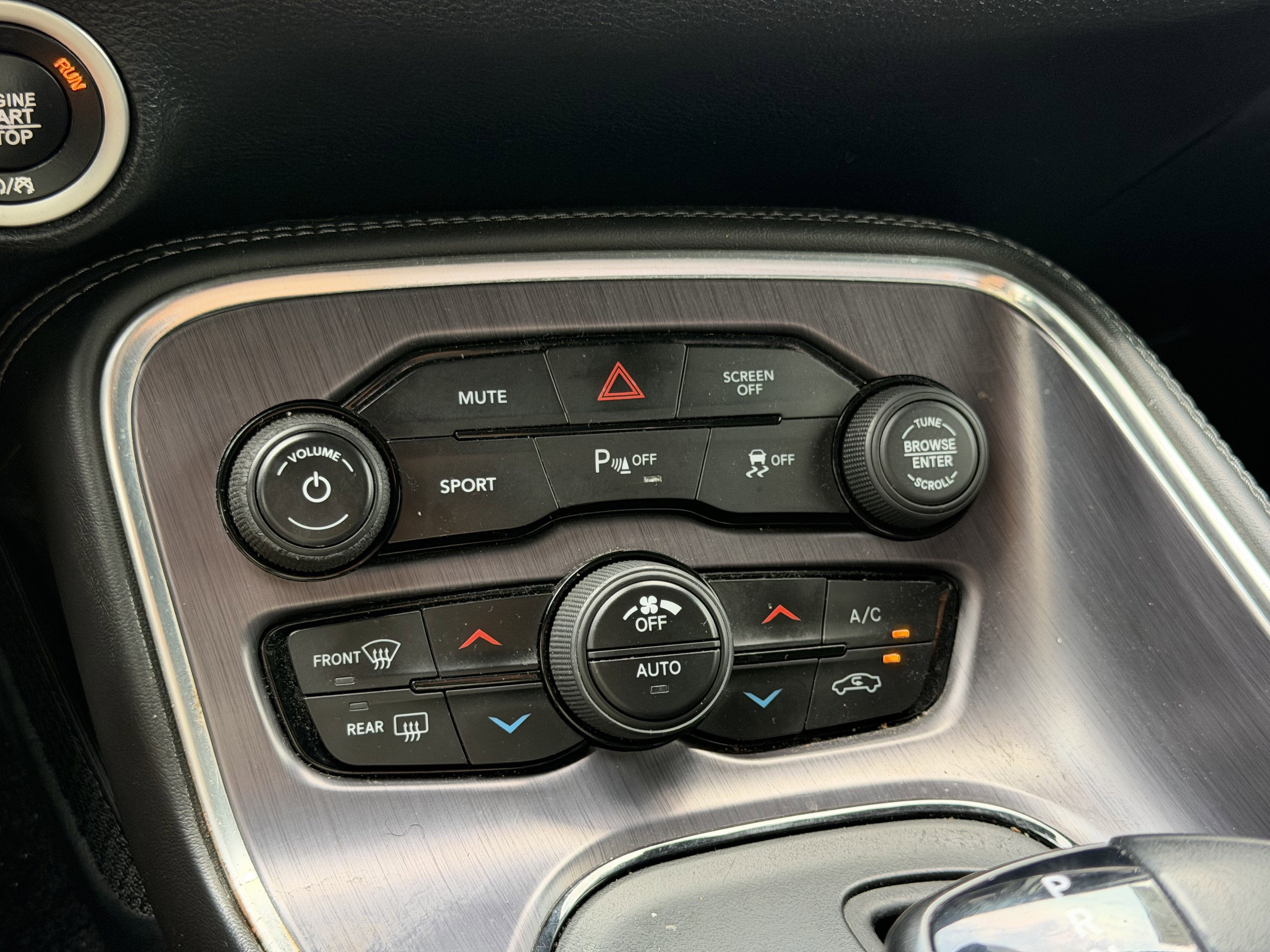 2018 Dodge Challenger SXT