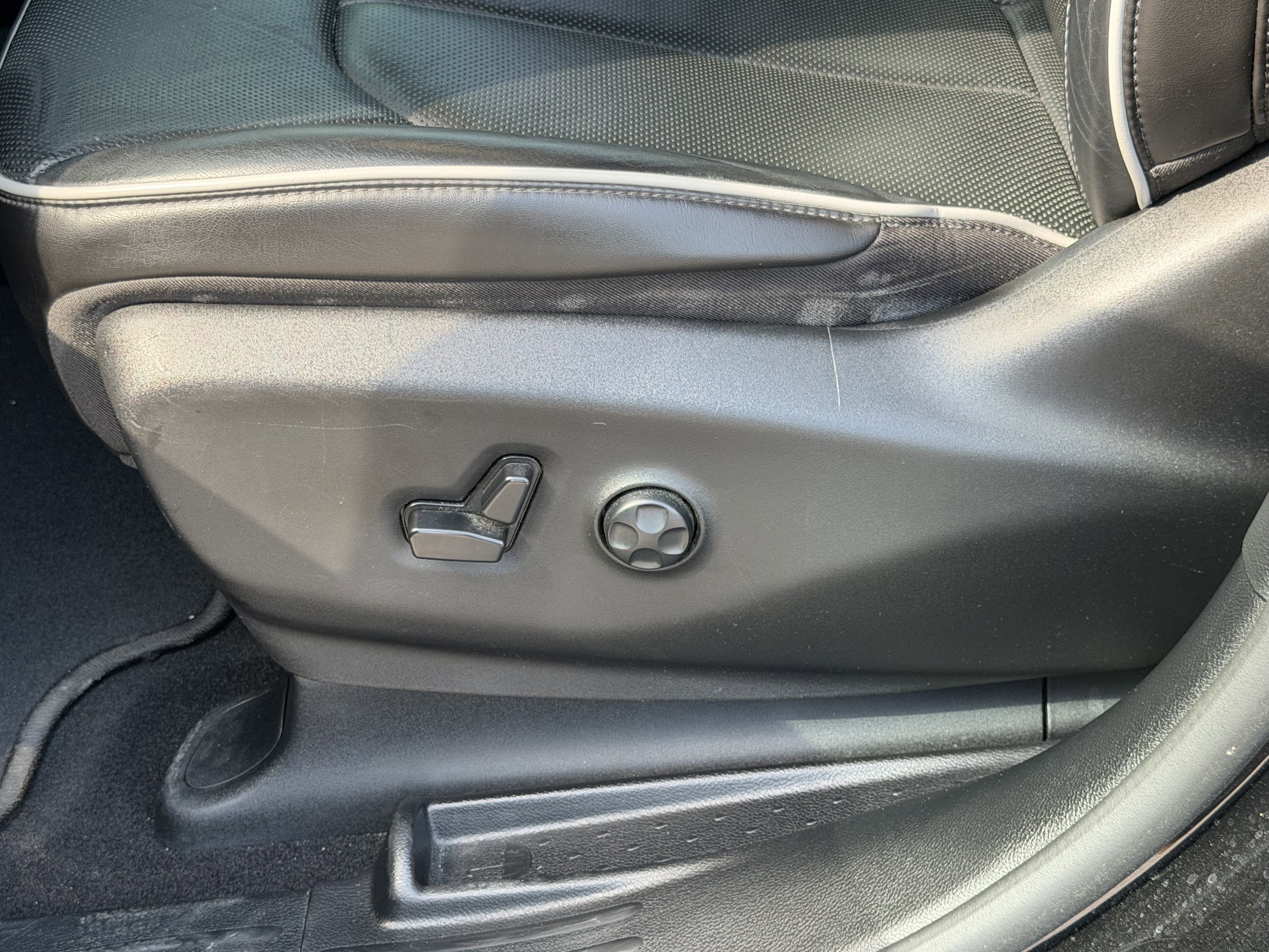 2020 Chrysler Pacifica Hybrid Limited