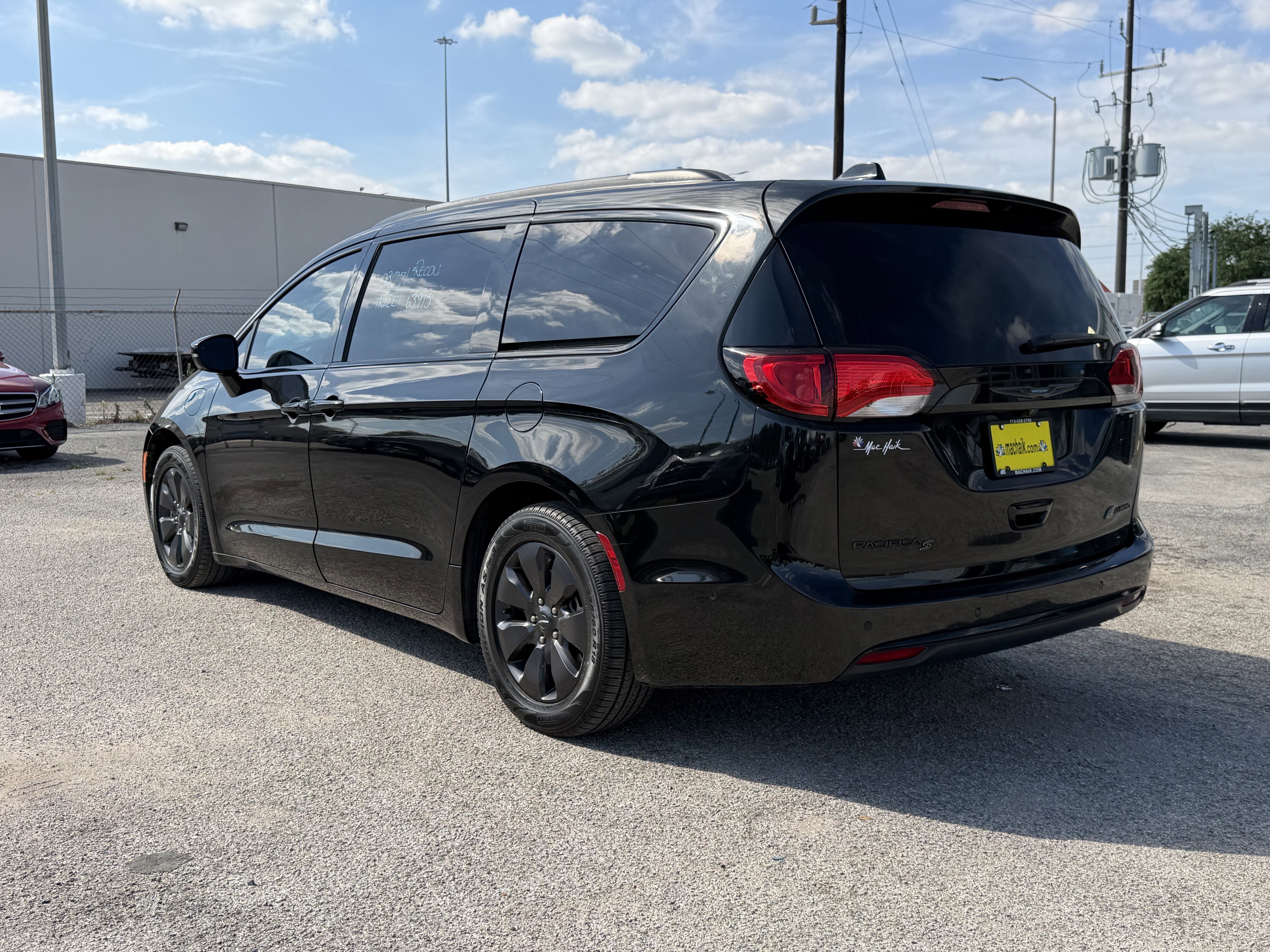 2020 Chrysler Pacifica Hybrid Limited