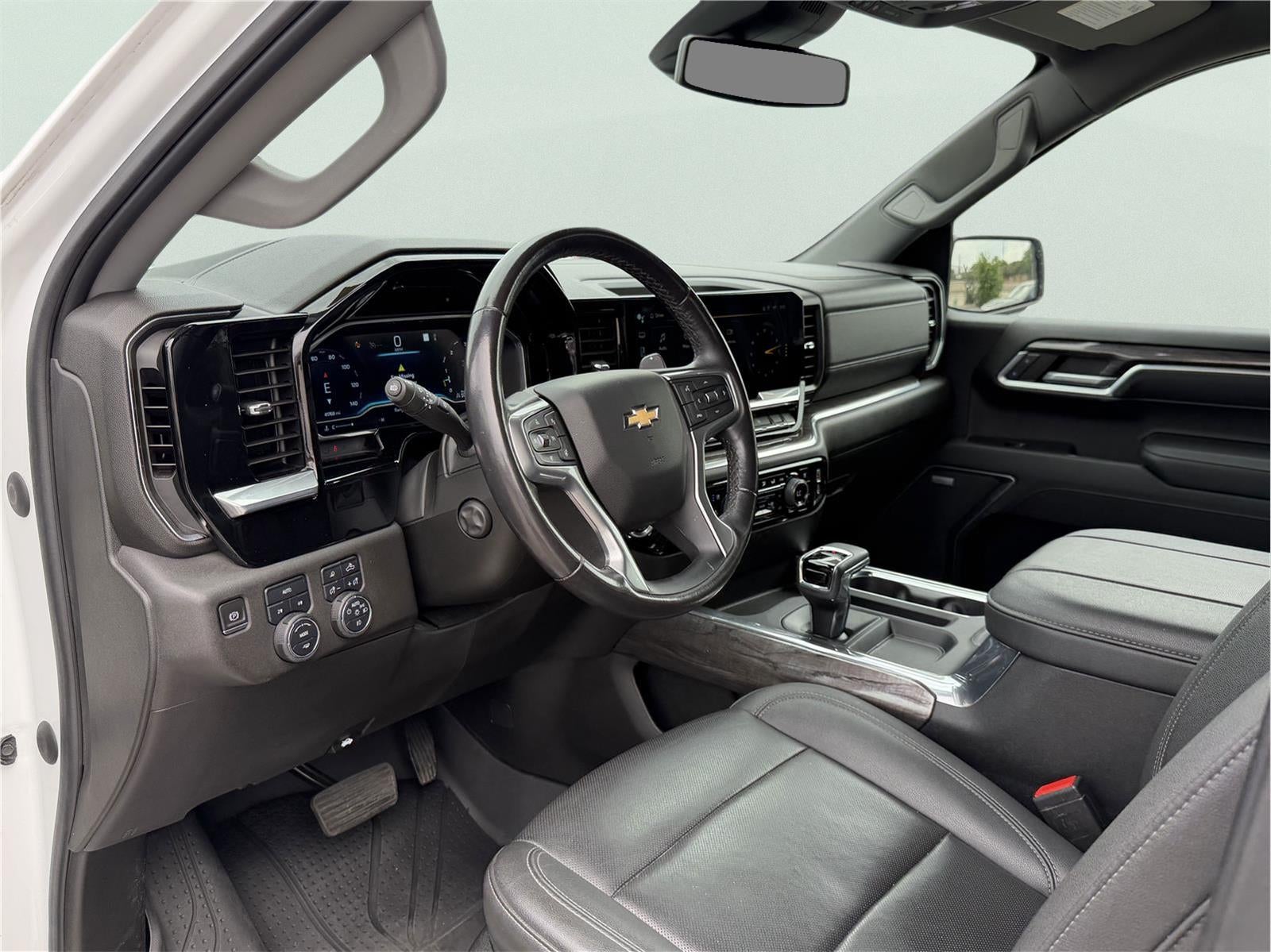 2023 Chevrolet Silverado 1500 4WD Crew Cab Short Bed LTZ