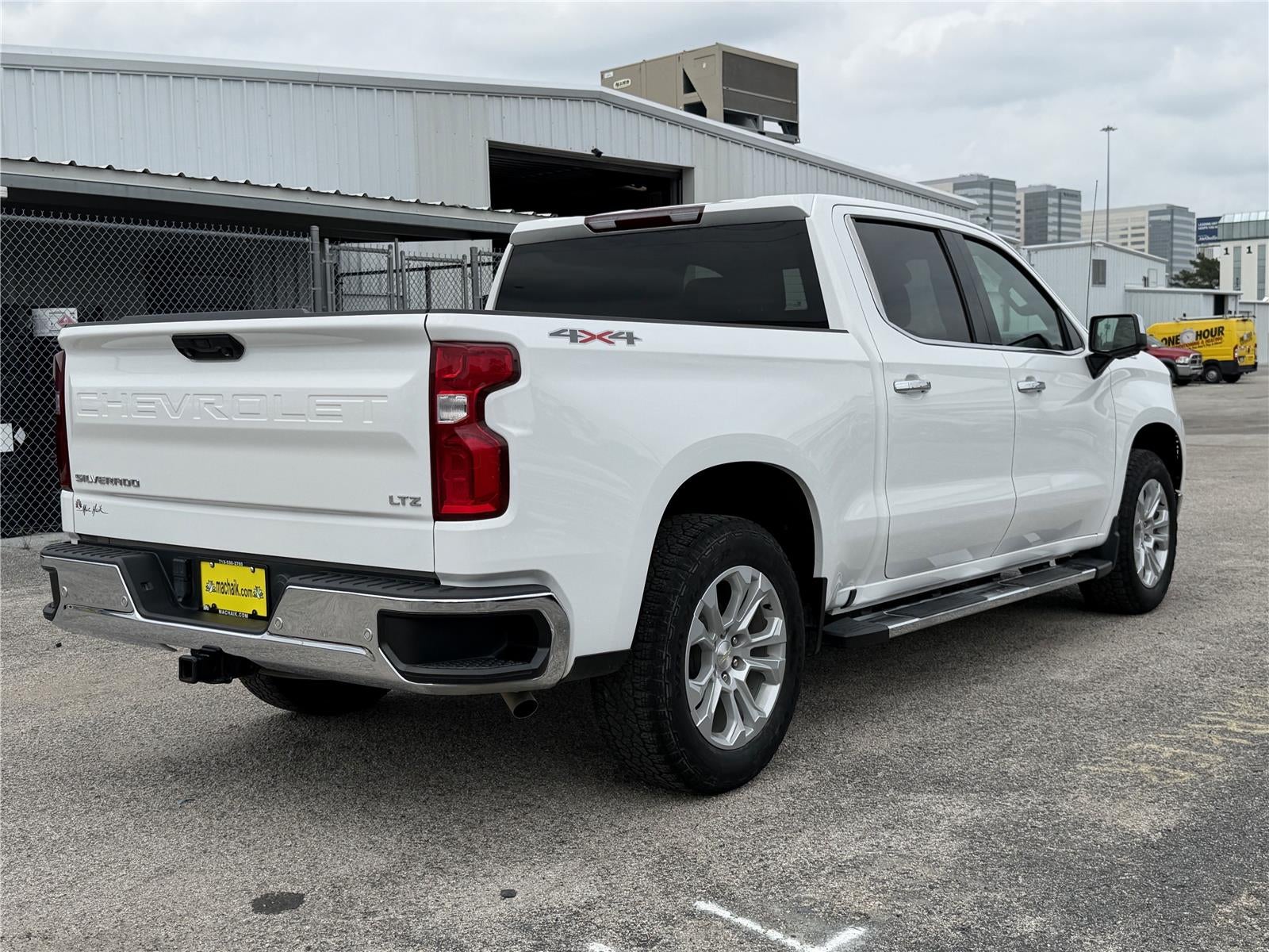 2023 Chevrolet Silverado 1500 4WD Crew Cab Short Bed LTZ