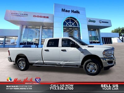 2023 RAM 3500 Tradesman Crew Cab 4x4 8' Box