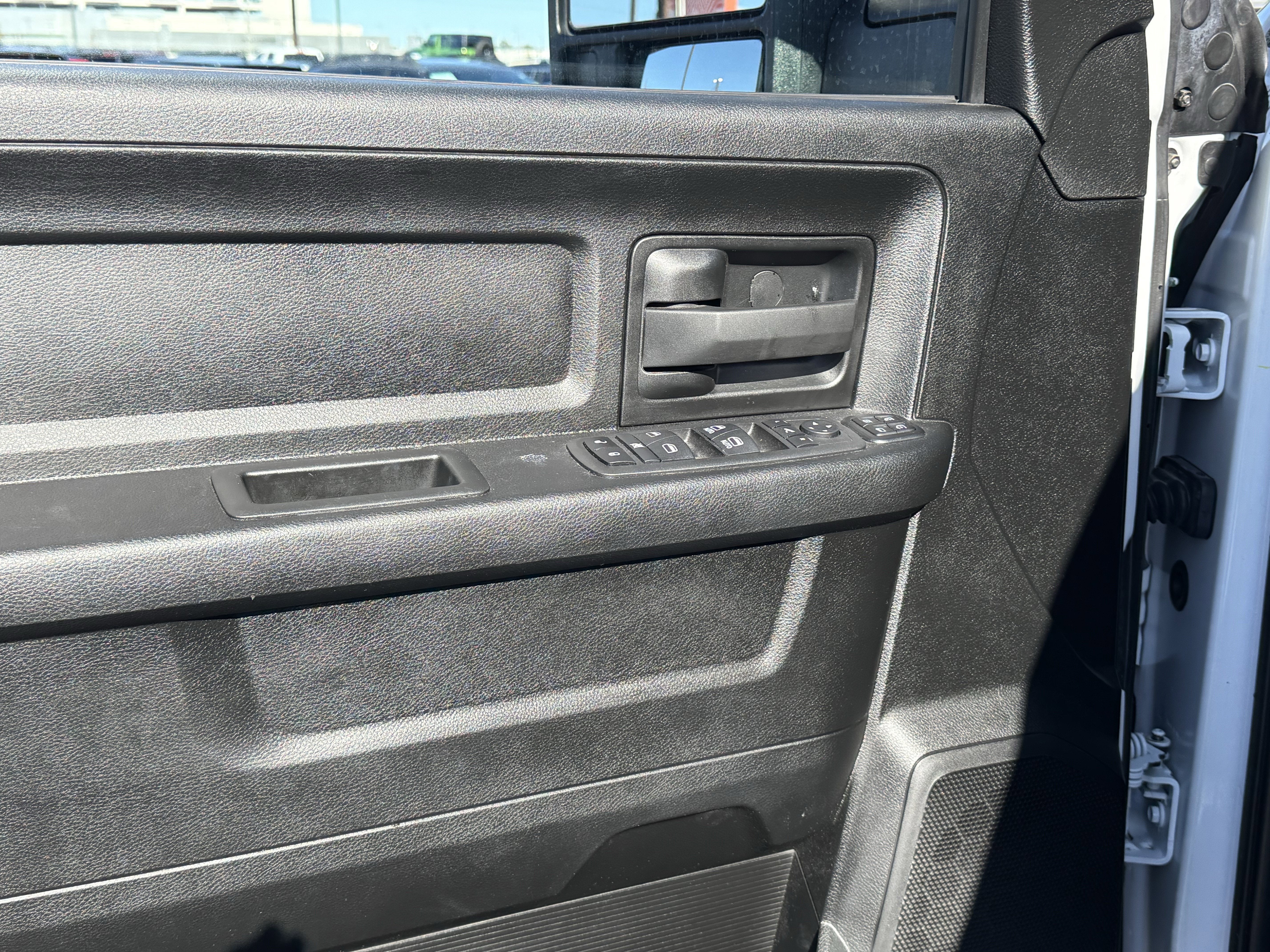 2023 RAM 3500 Tradesman Crew Cab 4x4 8' Box