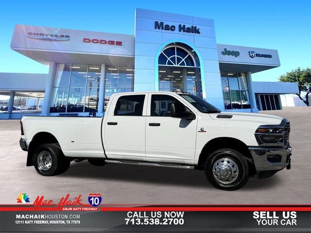2025 RAM 3500 Tradesman Crew Cab 4x4 8' Box