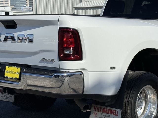 2025 RAM 3500 Tradesman Crew Cab 4x4 8' Box