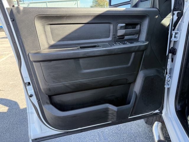 2025 RAM 3500 Tradesman Crew Cab 4x4 8' Box