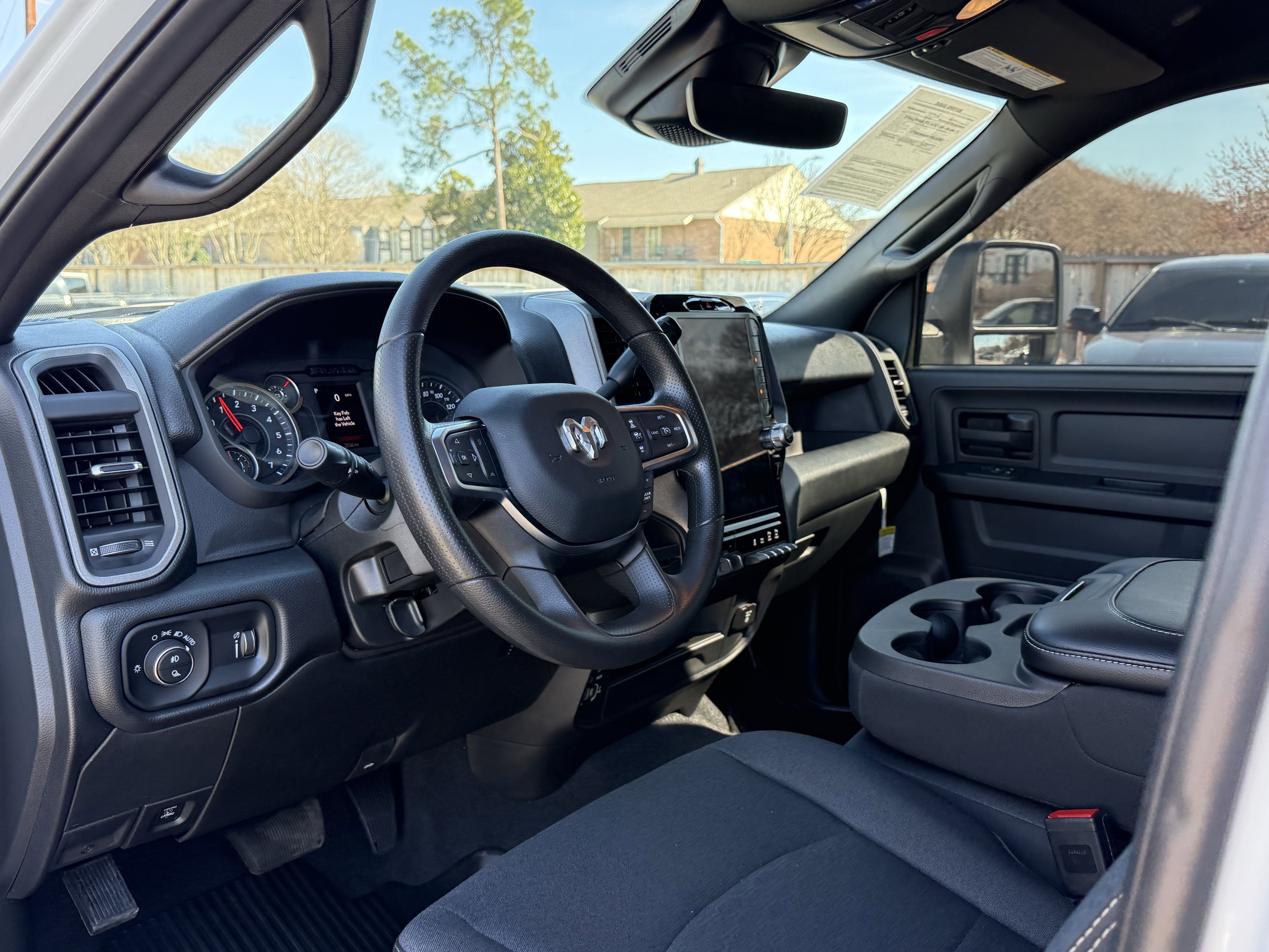 2025 RAM 2500 Tradesman Crew Cab 4x2 6'4' Box