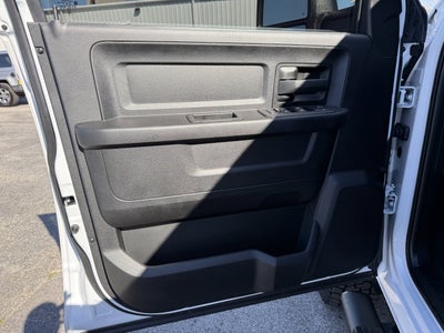 2025 RAM 2500 Tradesman Crew Cab 4x2 6'4' Box