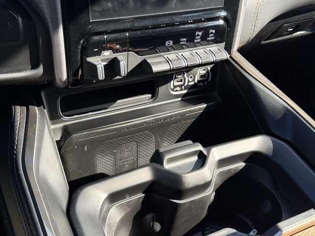 2023 RAM 2500 Limited Longhorn Crew Cab 4x4 6'4' Box