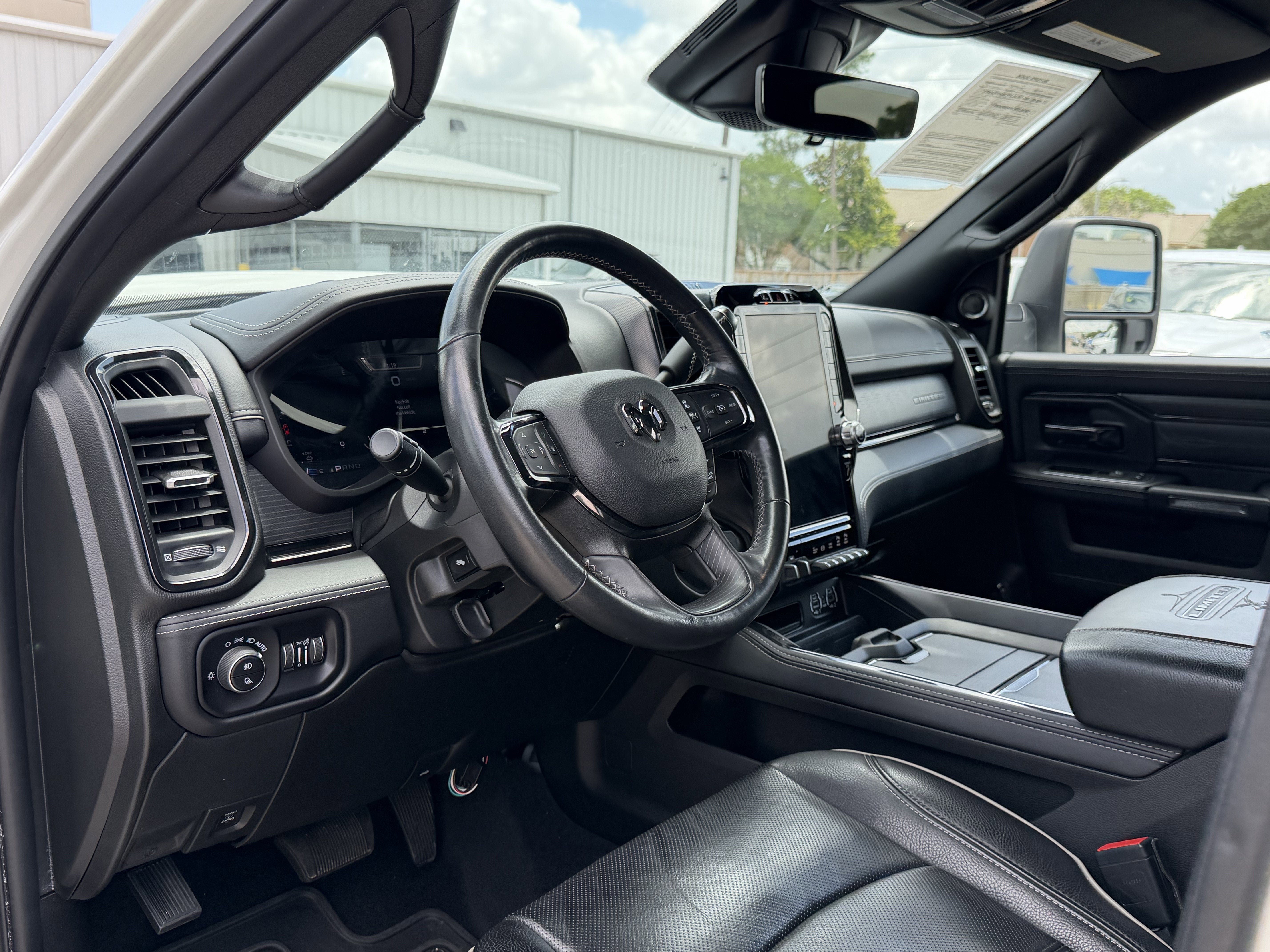 2023 RAM 2500 Limited Mega Cab 4x4 6'4' Box