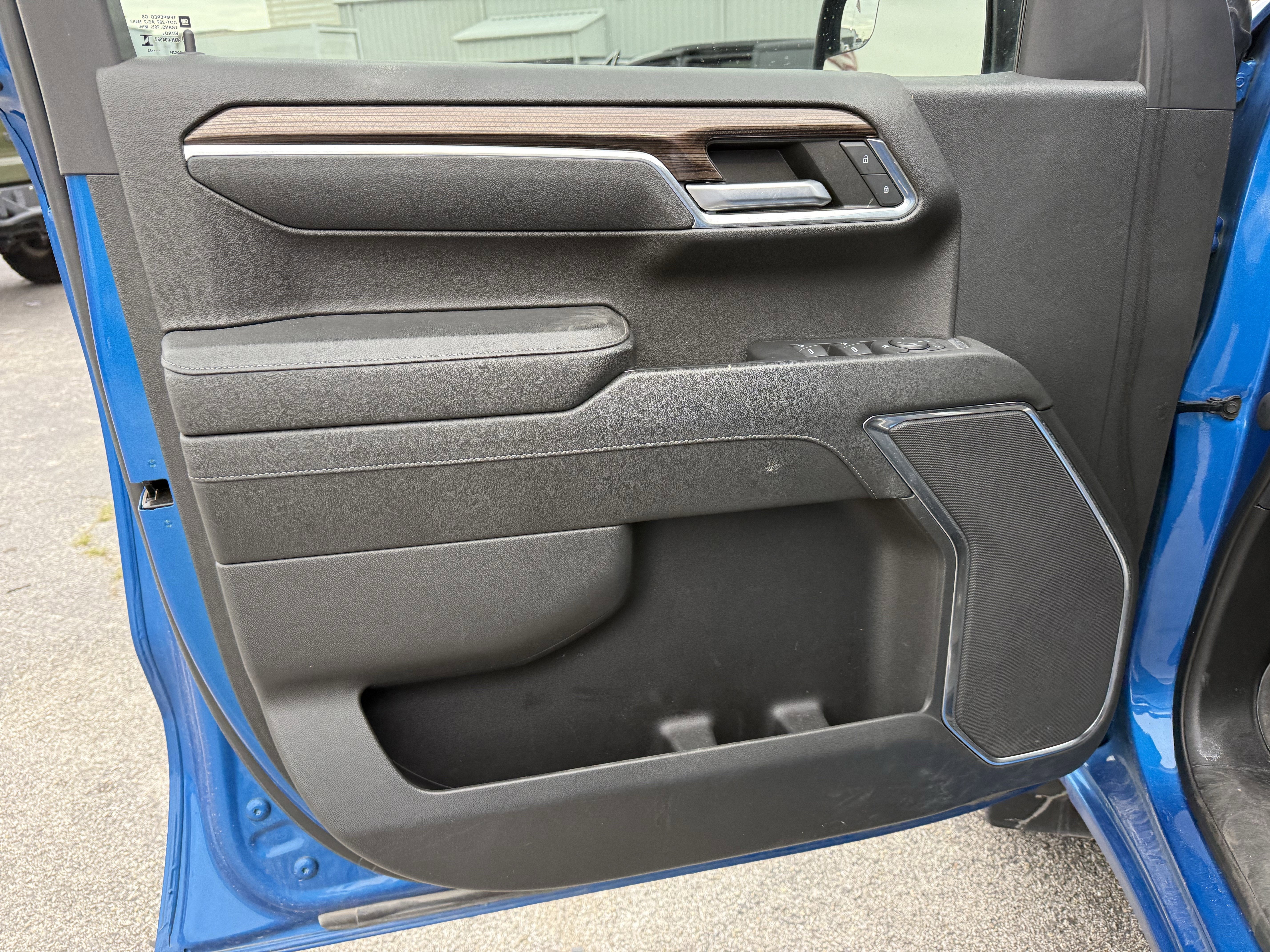 2023 Chevrolet Silverado 1500 4WD Crew Cab Standard Bed LT