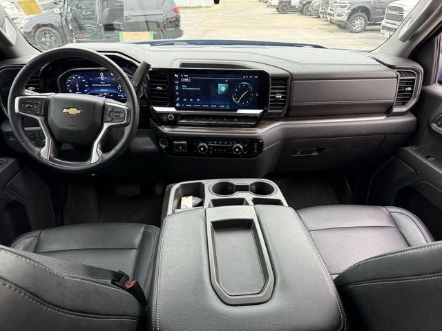 2023 Chevrolet Silverado 1500 4WD Crew Cab Standard Bed LT