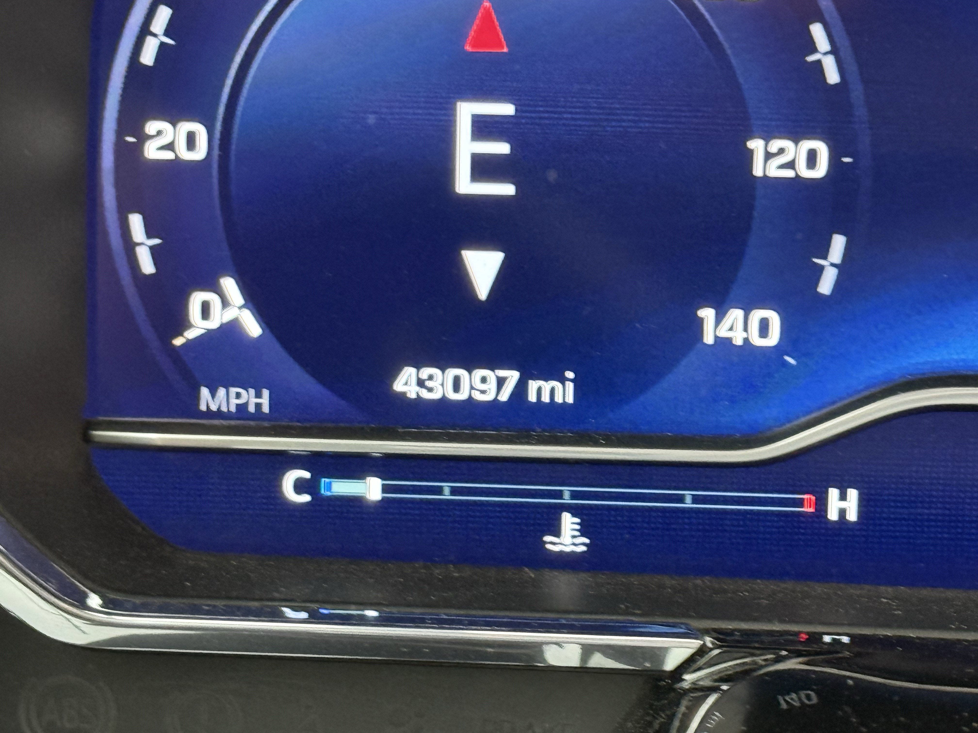 2023 Chevrolet Silverado 1500 4WD Crew Cab Standard Bed LT