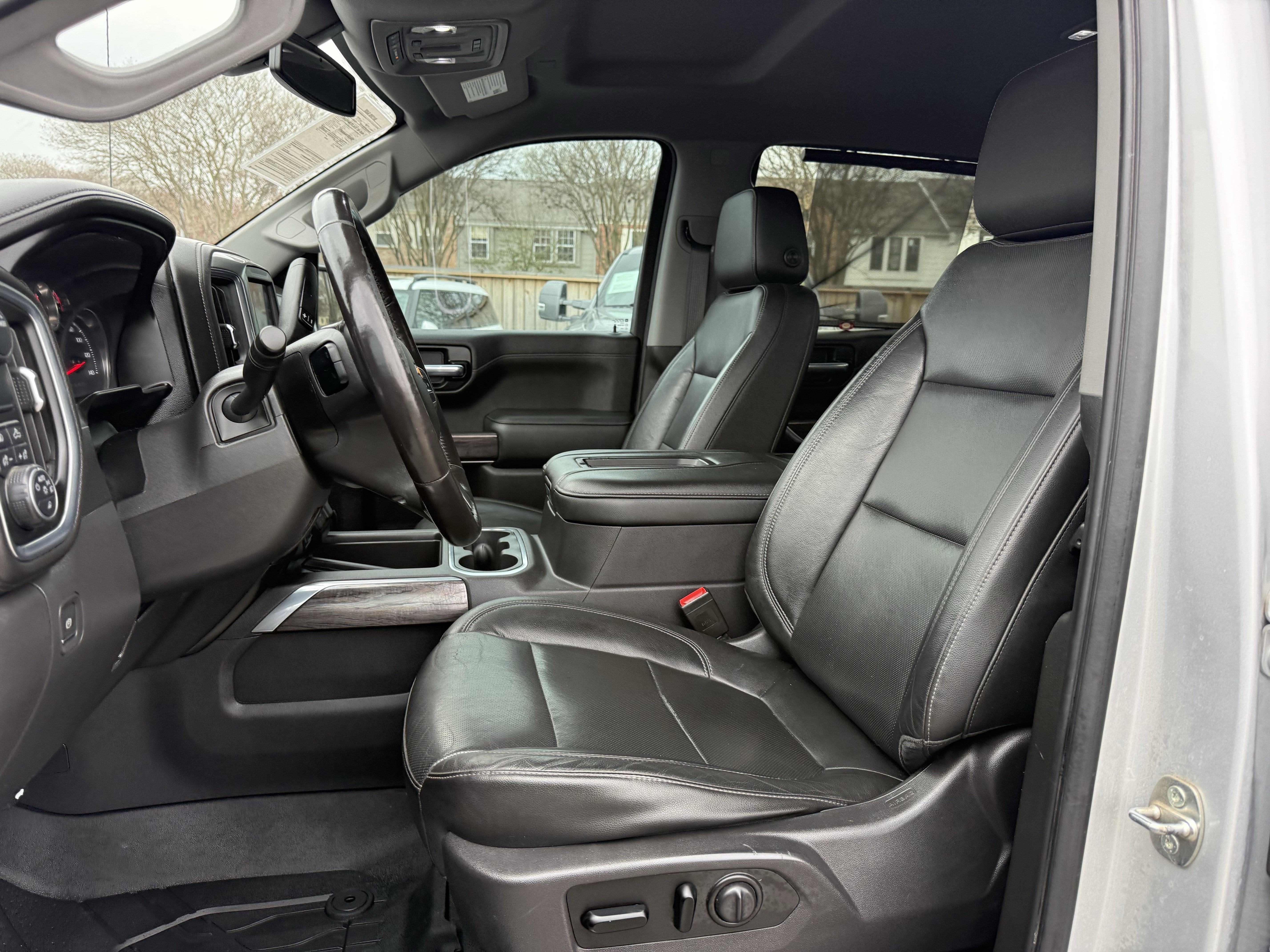 2020 Chevrolet Silverado 1500 2WD Crew Cab Short Bed LTZ