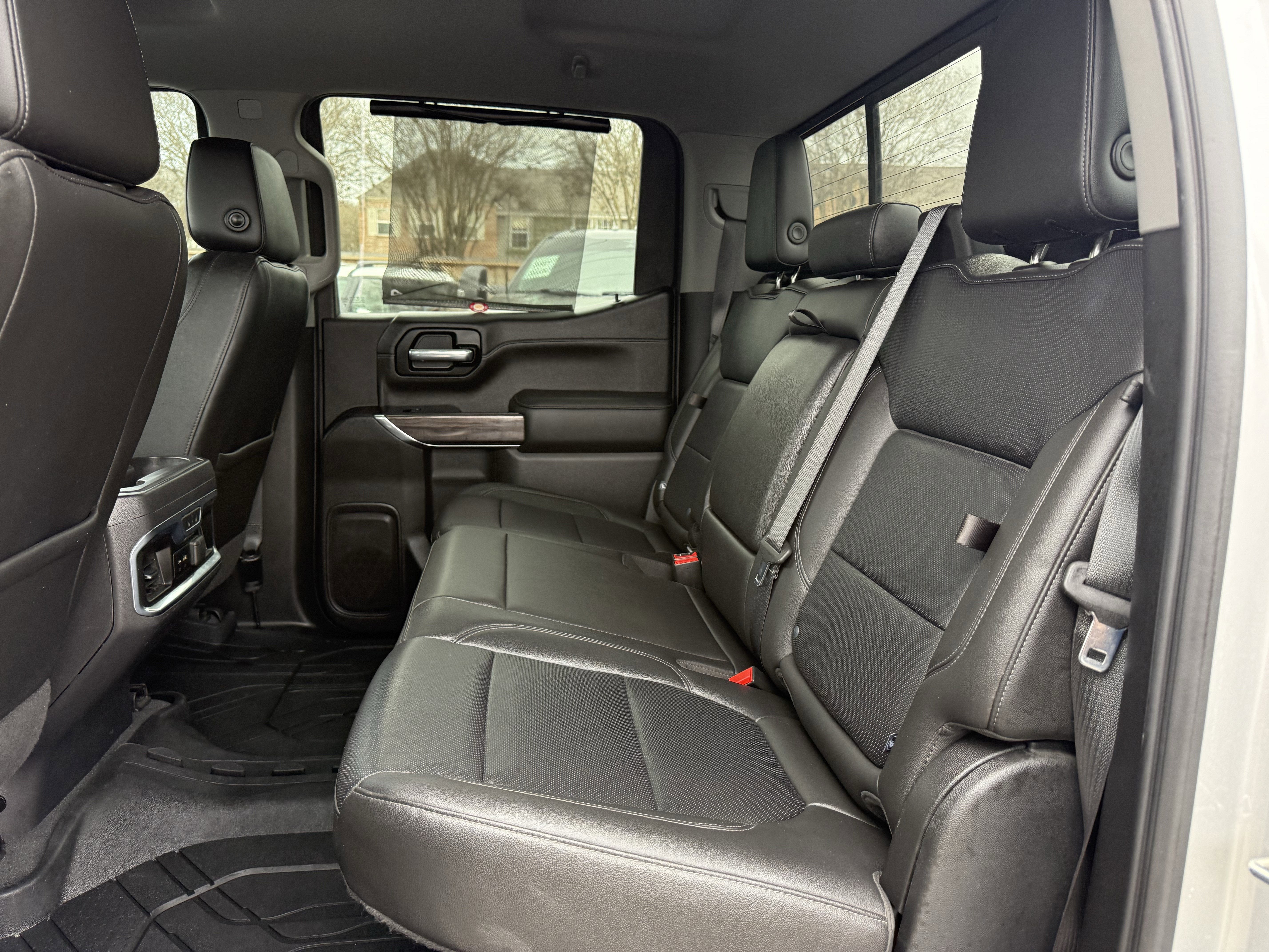 2020 Chevrolet Silverado 1500 2WD Crew Cab Short Bed LTZ