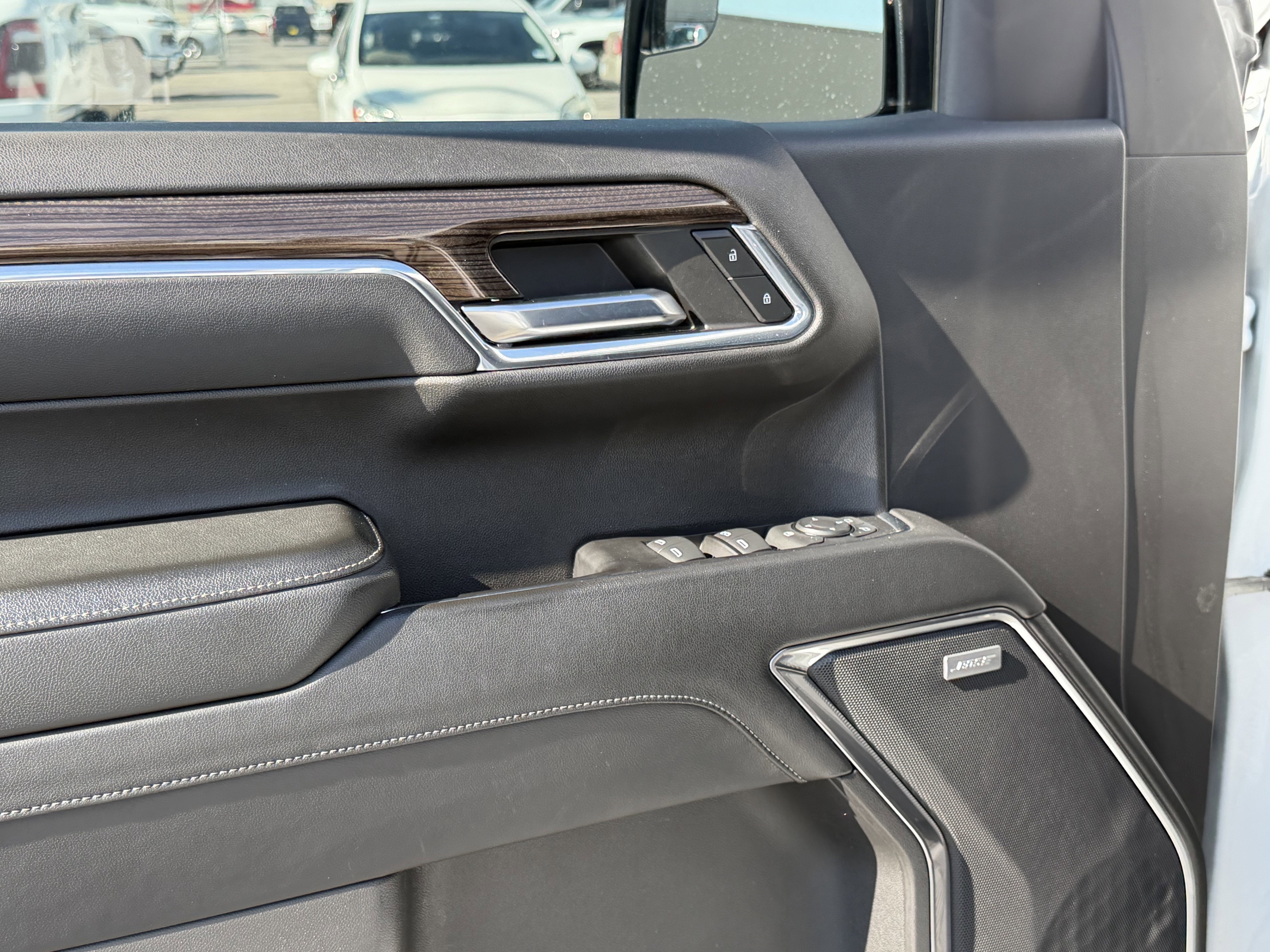 2023 Chevrolet Silverado 1500 4WD Crew Cab Standard Bed LT Trail Boss