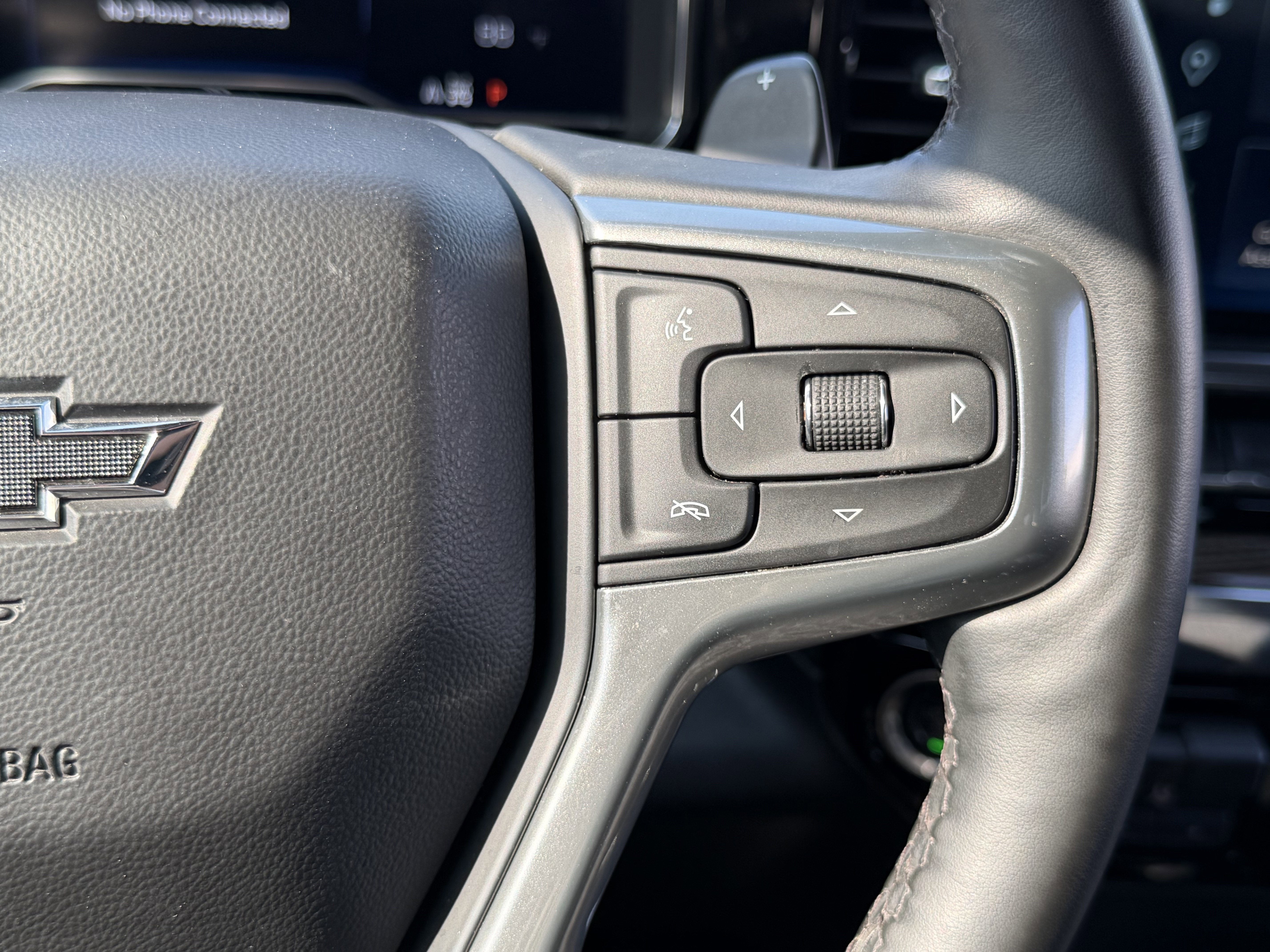 2023 Chevrolet Silverado 1500 4WD Crew Cab Standard Bed LT Trail Boss