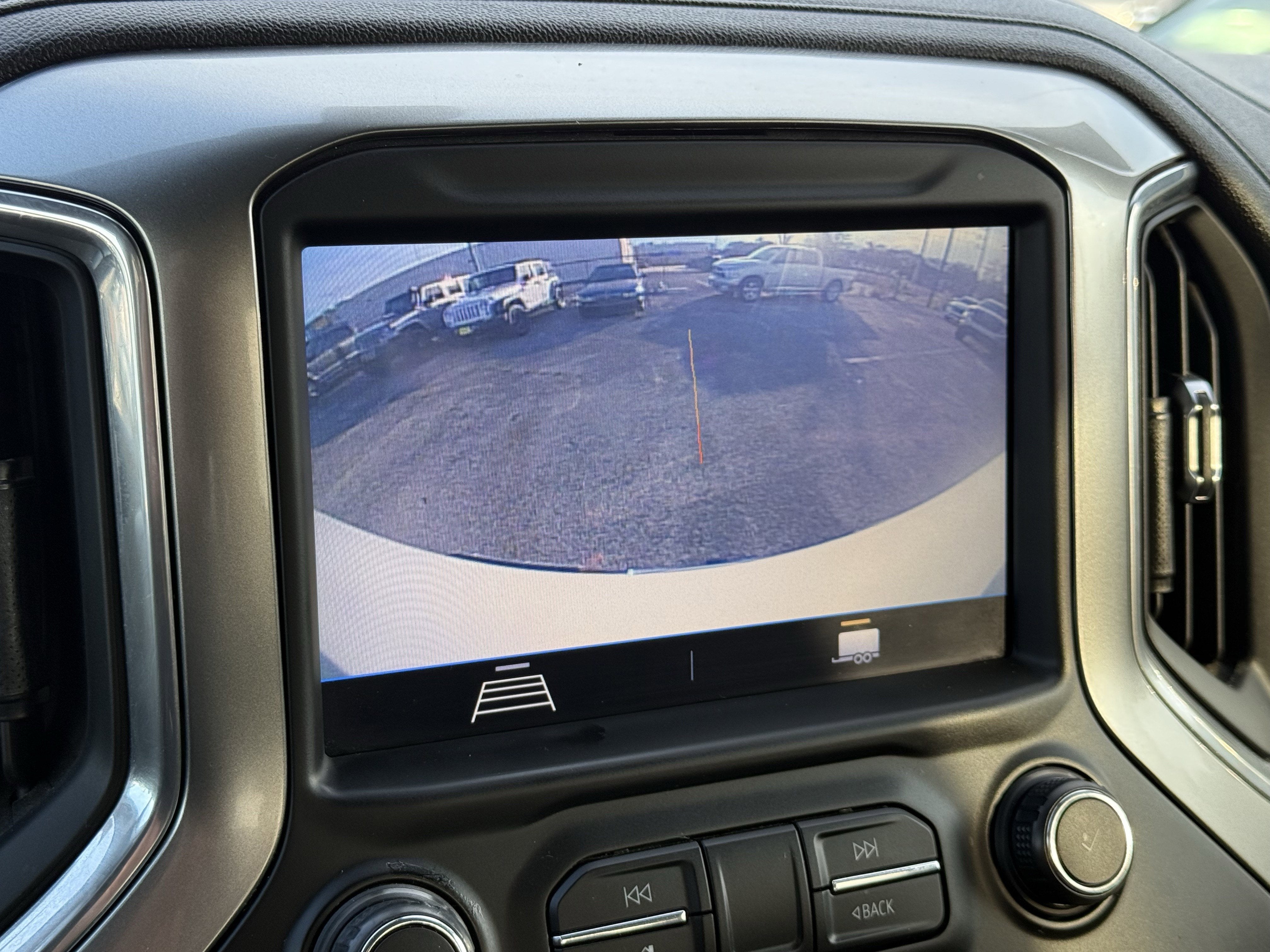 2021 Chevrolet Silverado 1500 4WD Crew Cab Short Bed LT