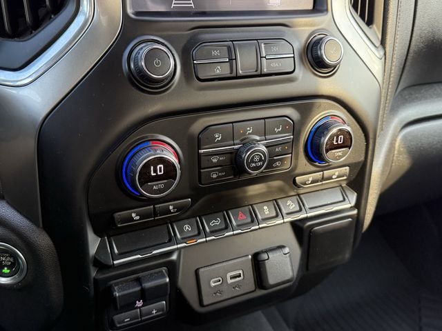 2021 Chevrolet Silverado 1500 4WD Crew Cab Short Bed LT