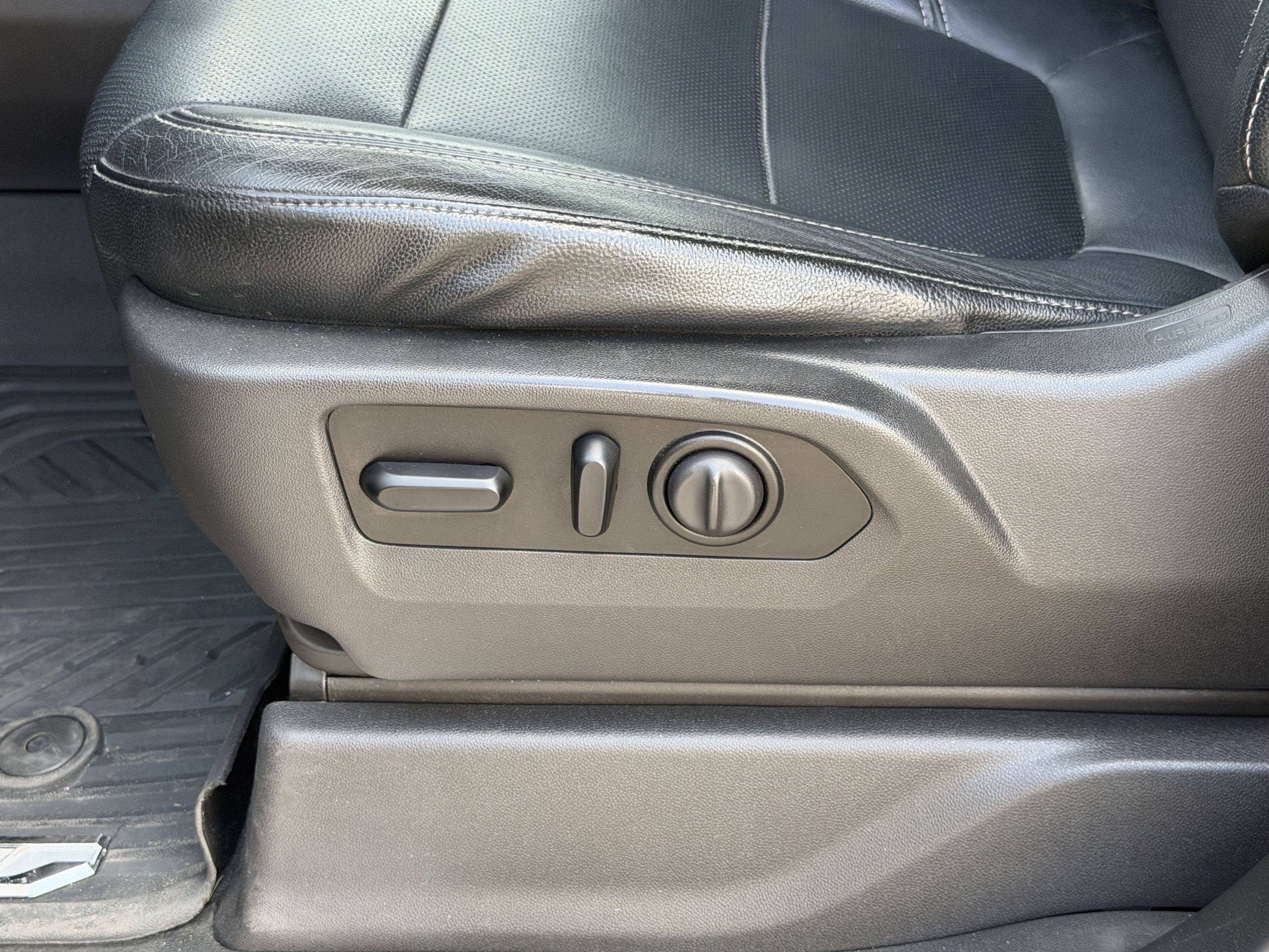 2021 Chevrolet Silverado 1500 4WD Crew Cab Short Bed RST