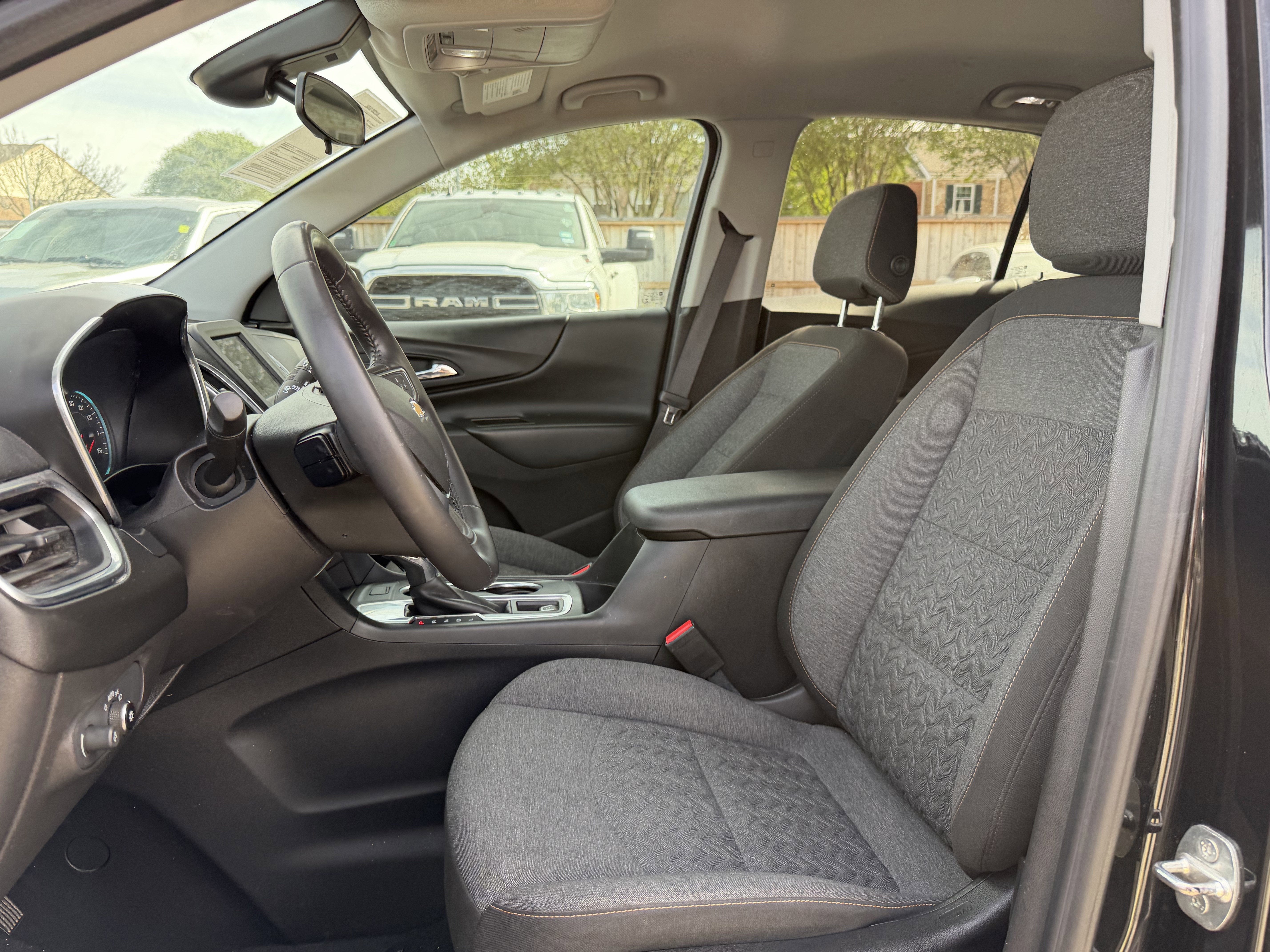 2022 Chevrolet Equinox FWD LT