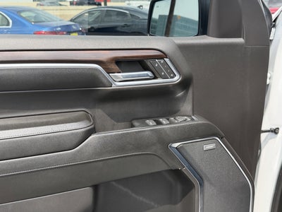 2024 GMC Sierra 1500 4WD Crew Cab Short Box SLT