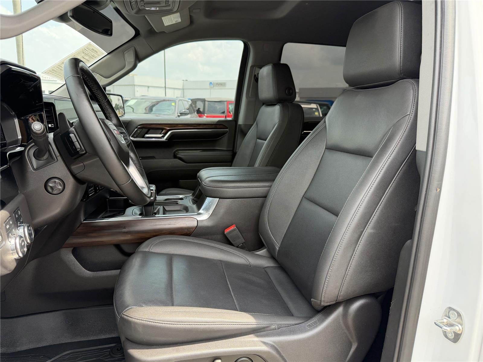 2024 GMC Sierra 1500 4WD Crew Cab Short Box SLT
