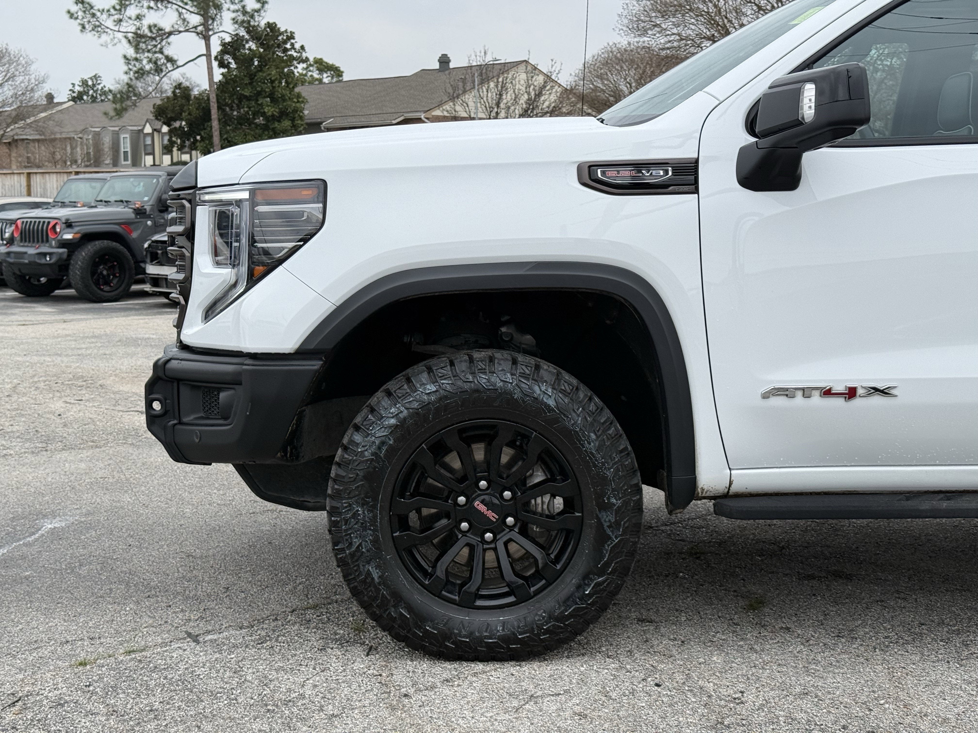 2023 GMC Sierra 1500 4WD Crew Cab Short Box AT4X