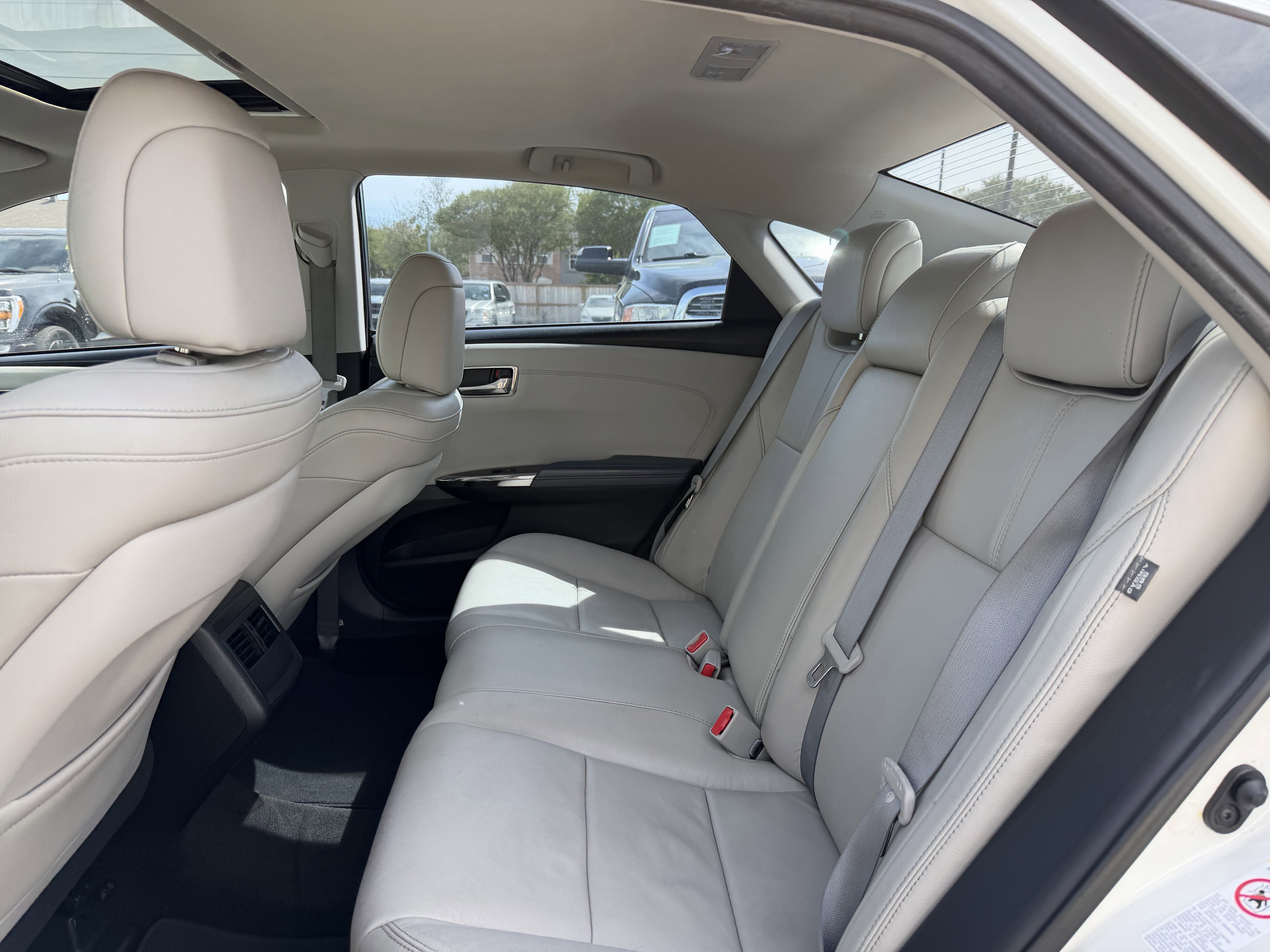 2013 Toyota Avalon XLE