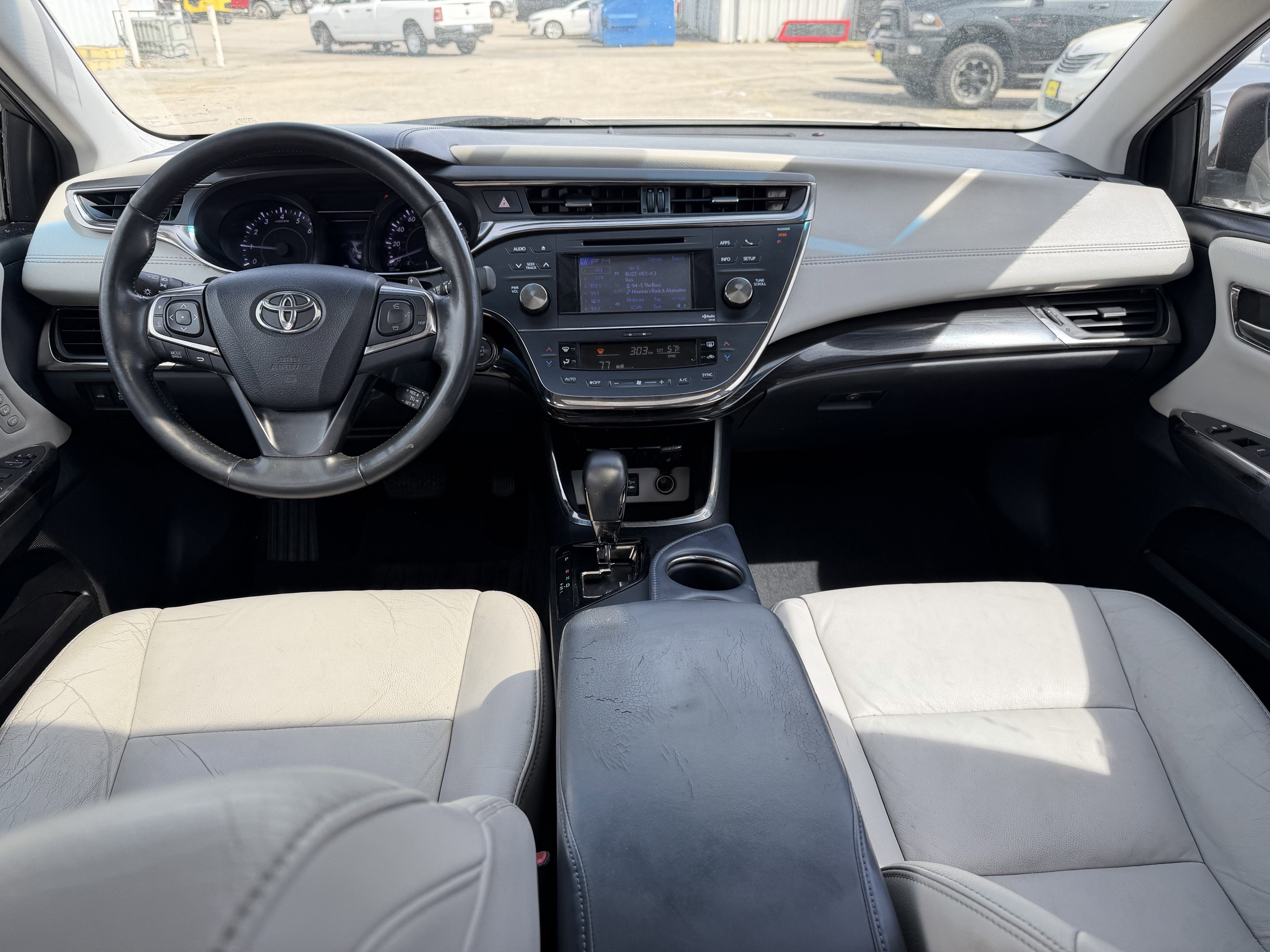 2013 Toyota Avalon XLE