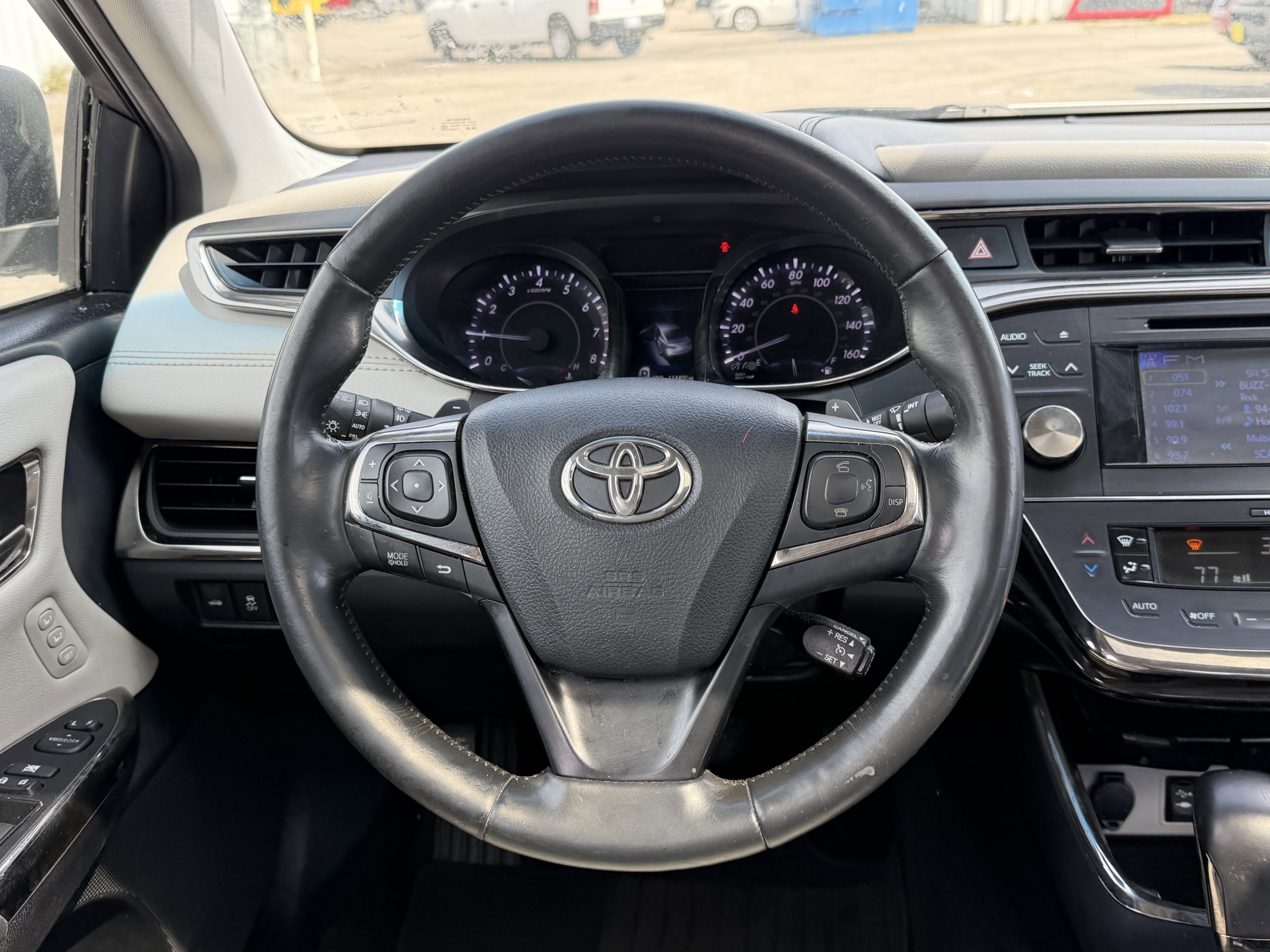 2013 Toyota Avalon XLE