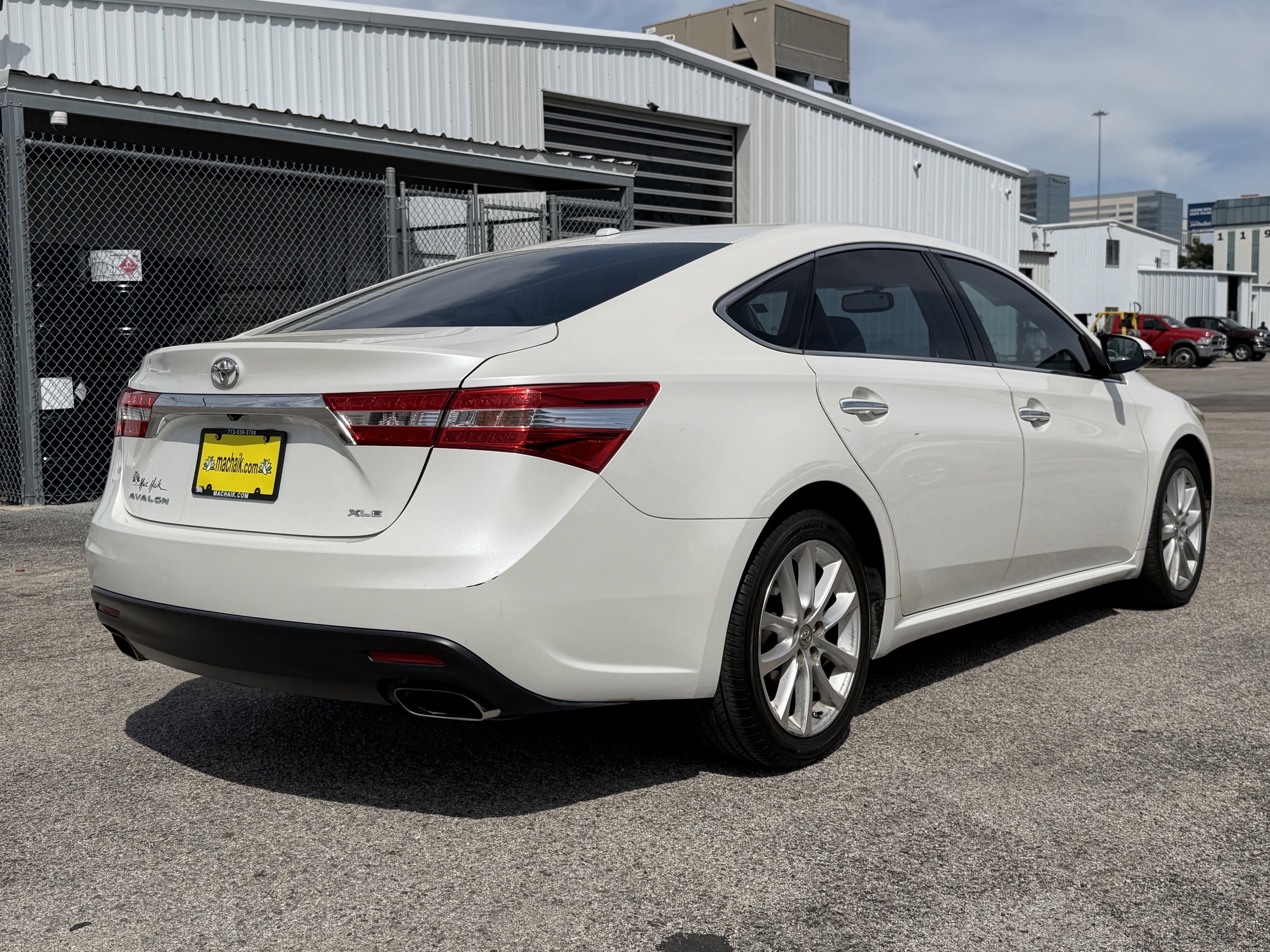 2013 Toyota Avalon XLE