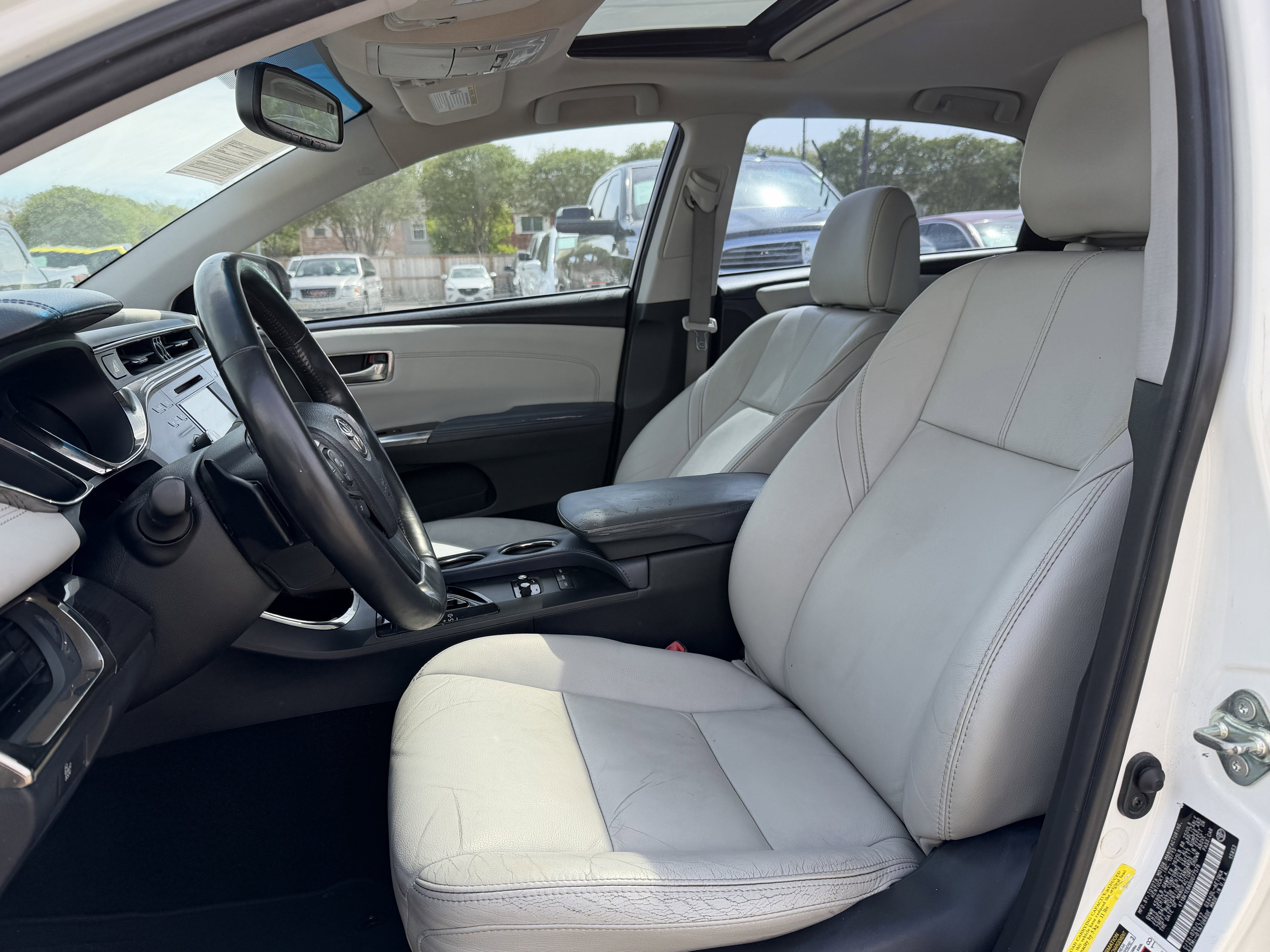 2013 Toyota Avalon XLE