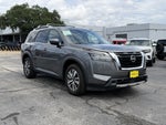 2023 Nissan Pathfinder SL FWD