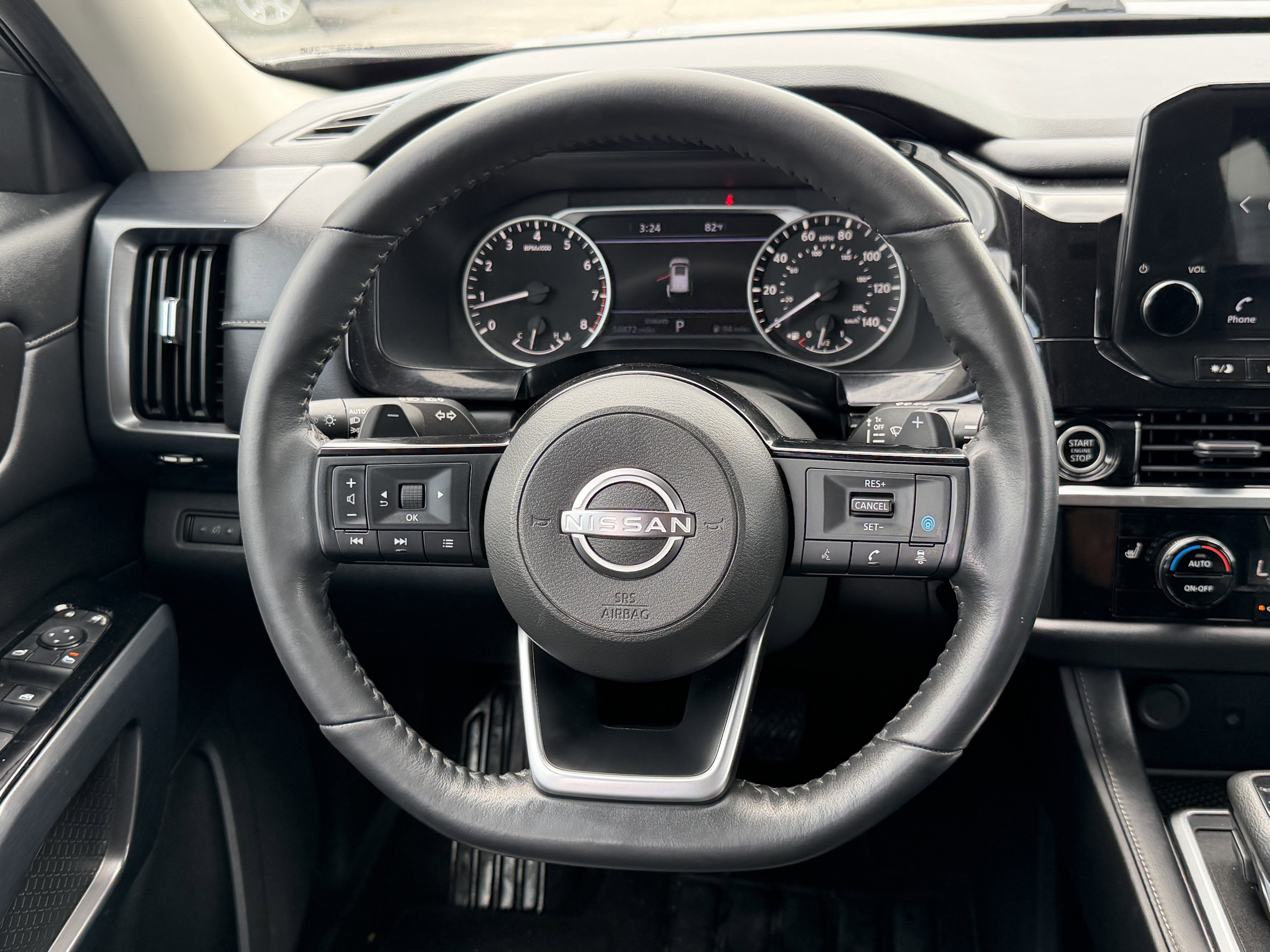 2023 Nissan Pathfinder SL FWD