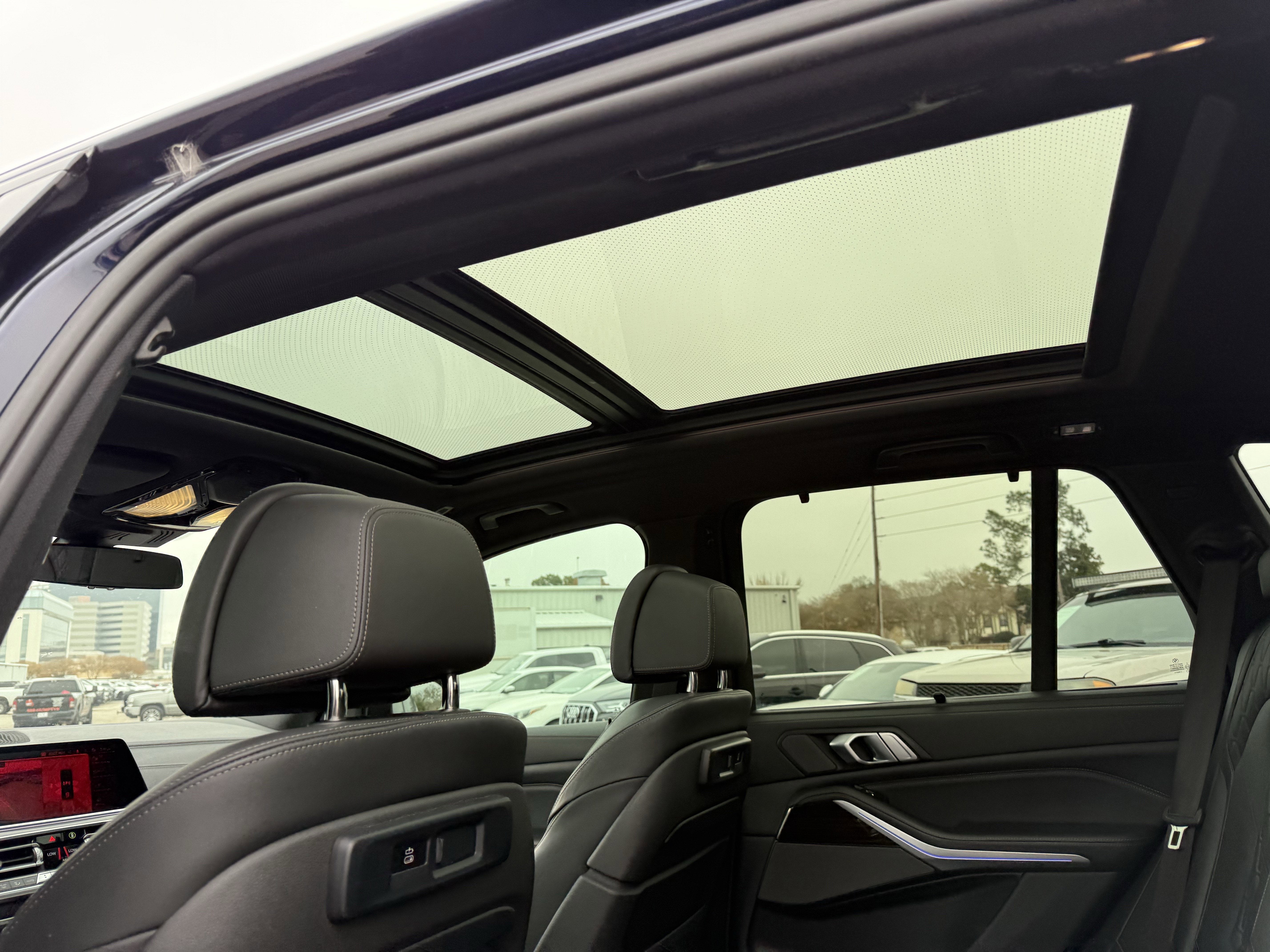2021 BMW X5 M50i
