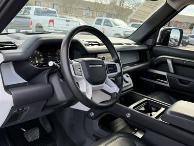 2024 Land Rover Defender 110 P400 X-Dynamic SE