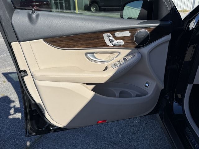 2021 Mercedes-Benz GLC 300 SUV