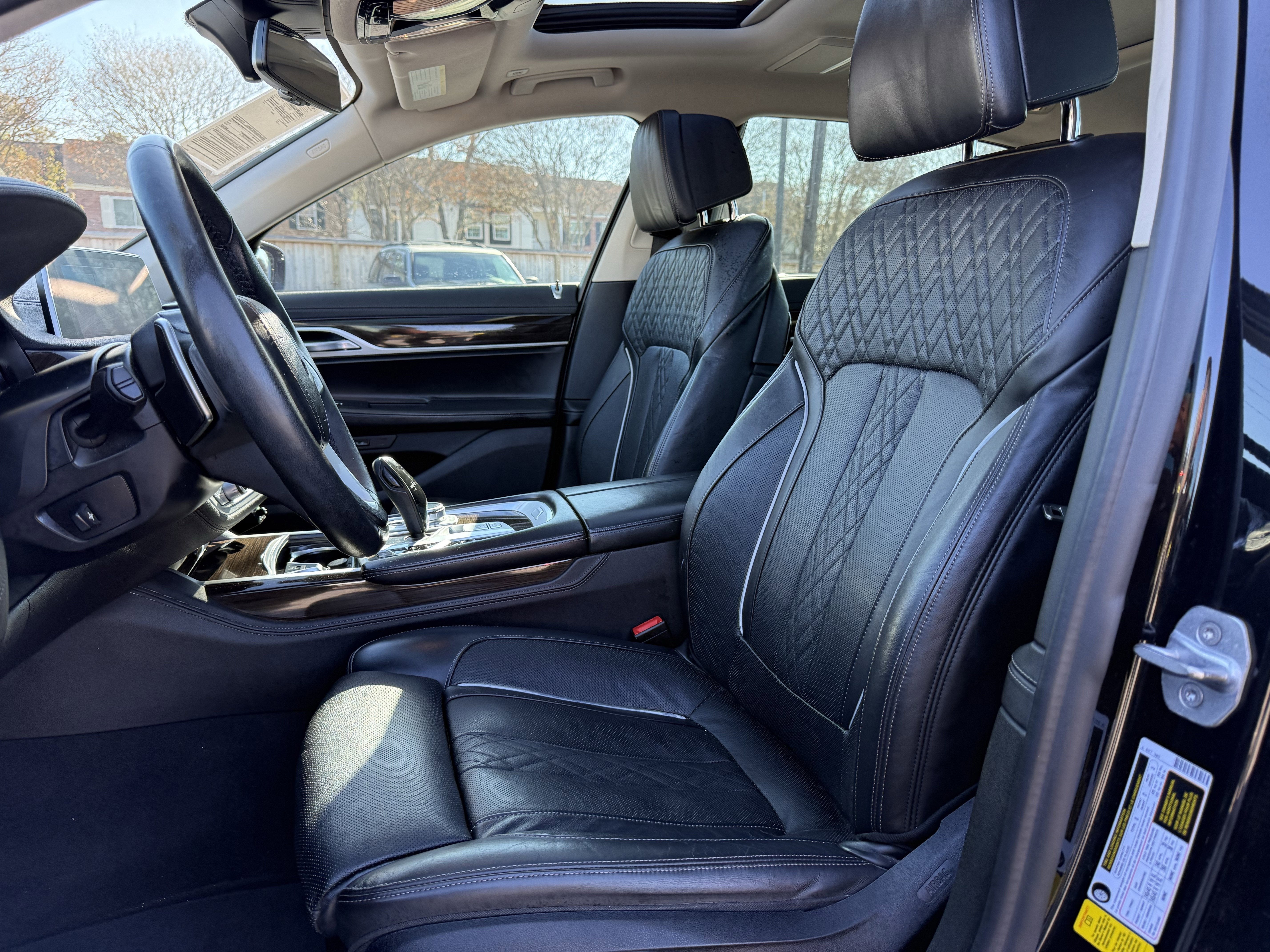 2020 BMW 740i PREMIUM 3.0T RWD LUXURY SEDAN