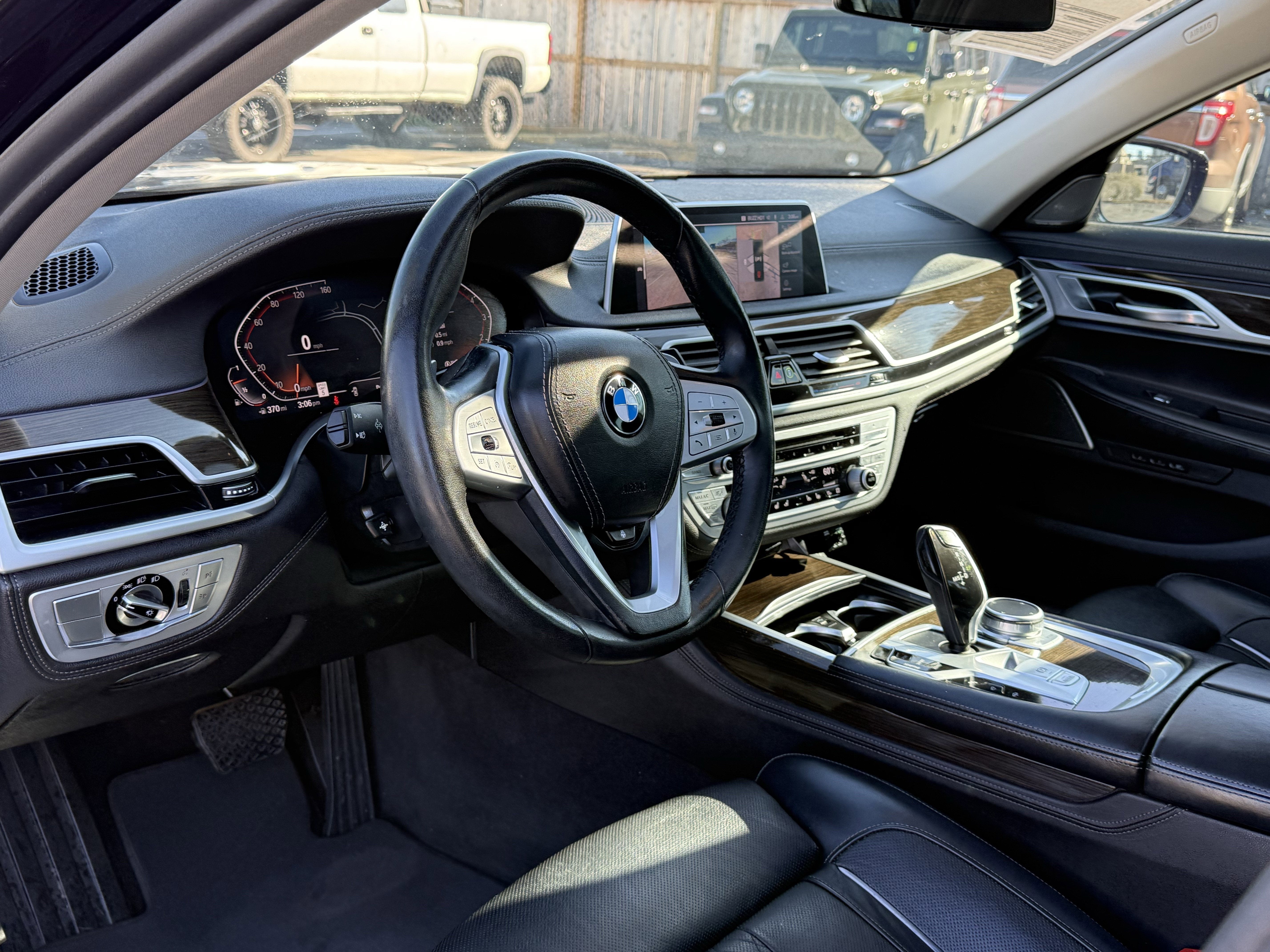 2020 BMW 740i PREMIUM 3.0T RWD LUXURY SEDAN