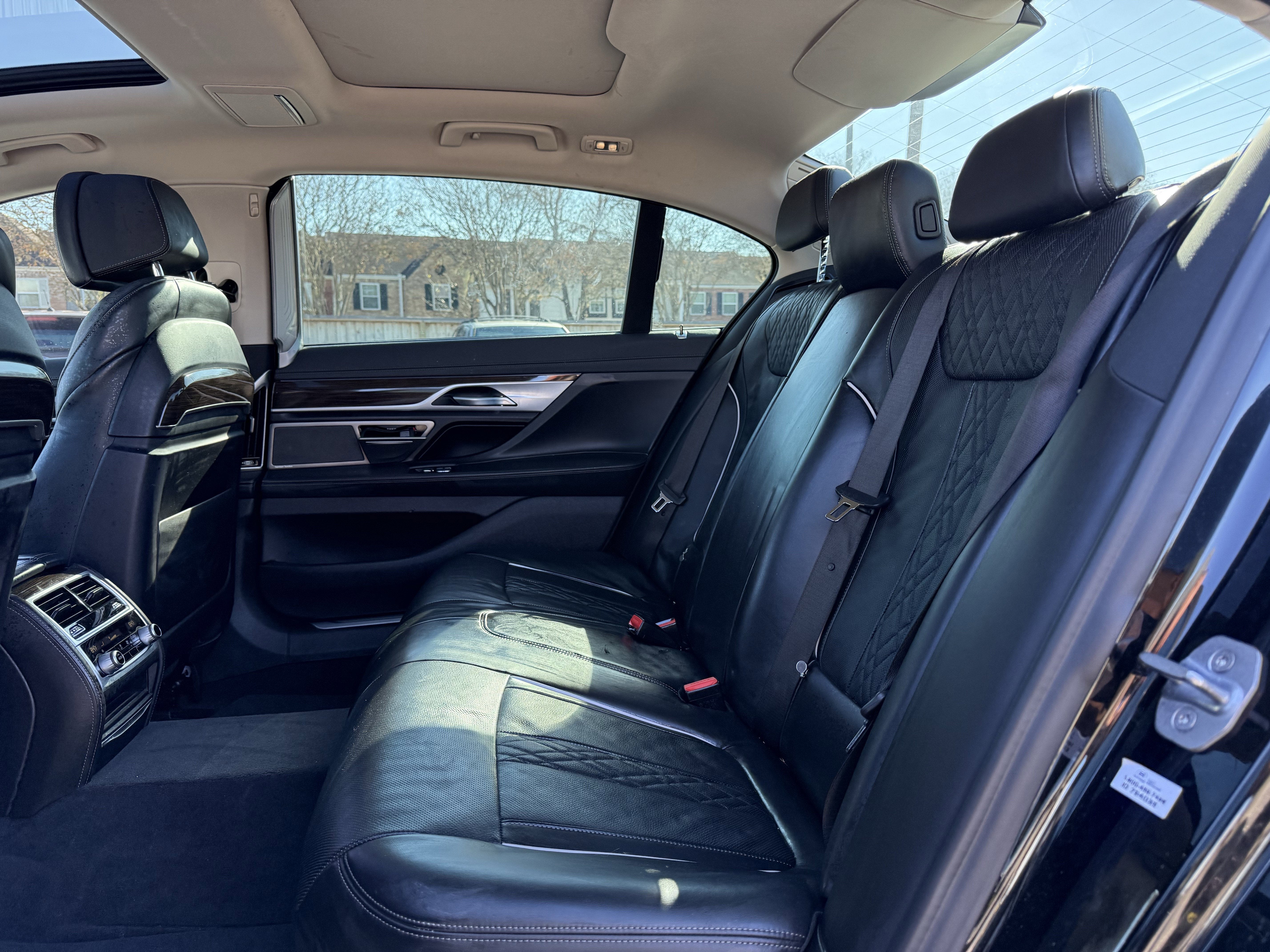 2020 BMW 740i PREMIUM 3.0T RWD LUXURY SEDAN