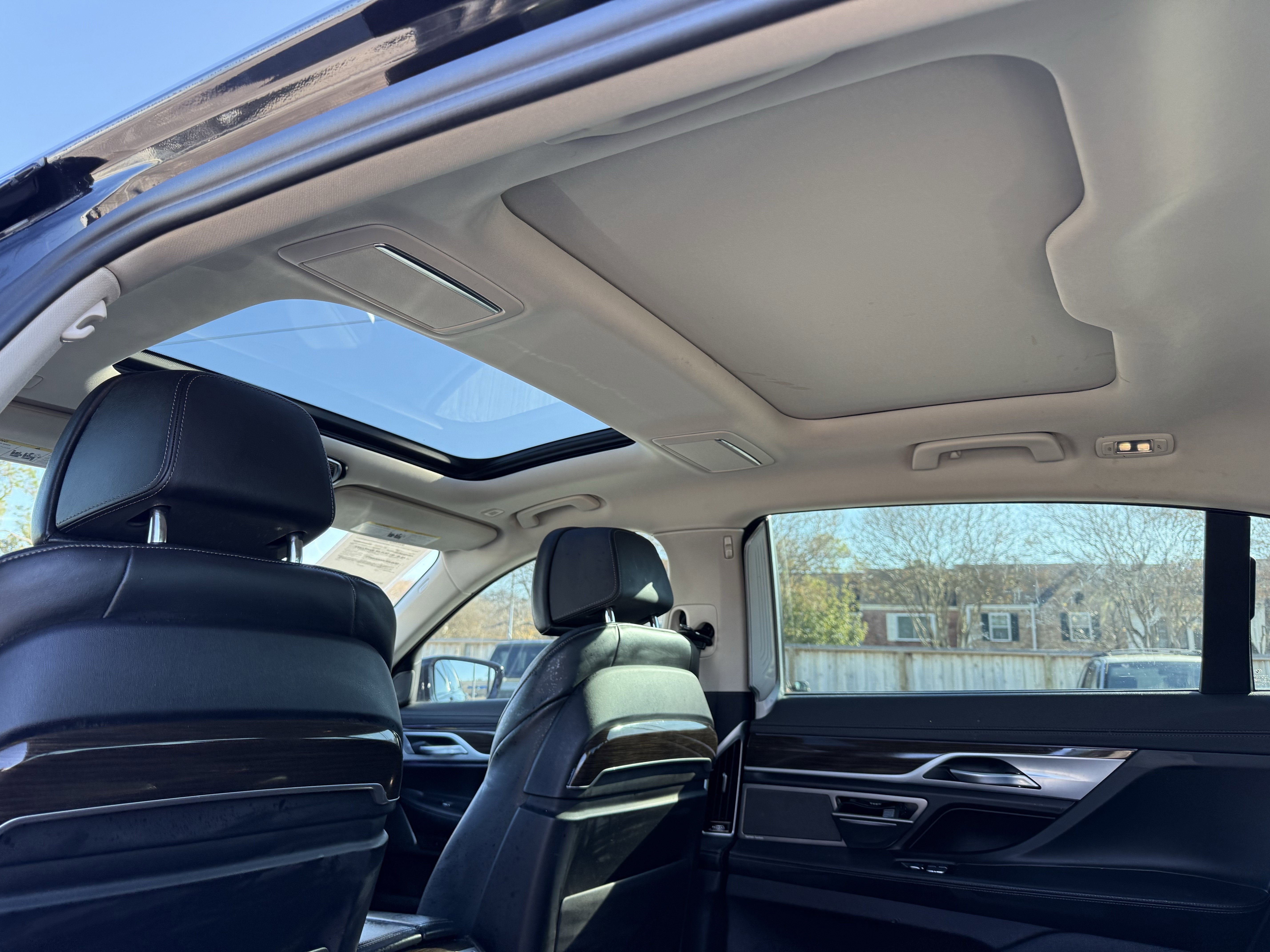 2020 BMW 740i PREMIUM 3.0T RWD LUXURY SEDAN