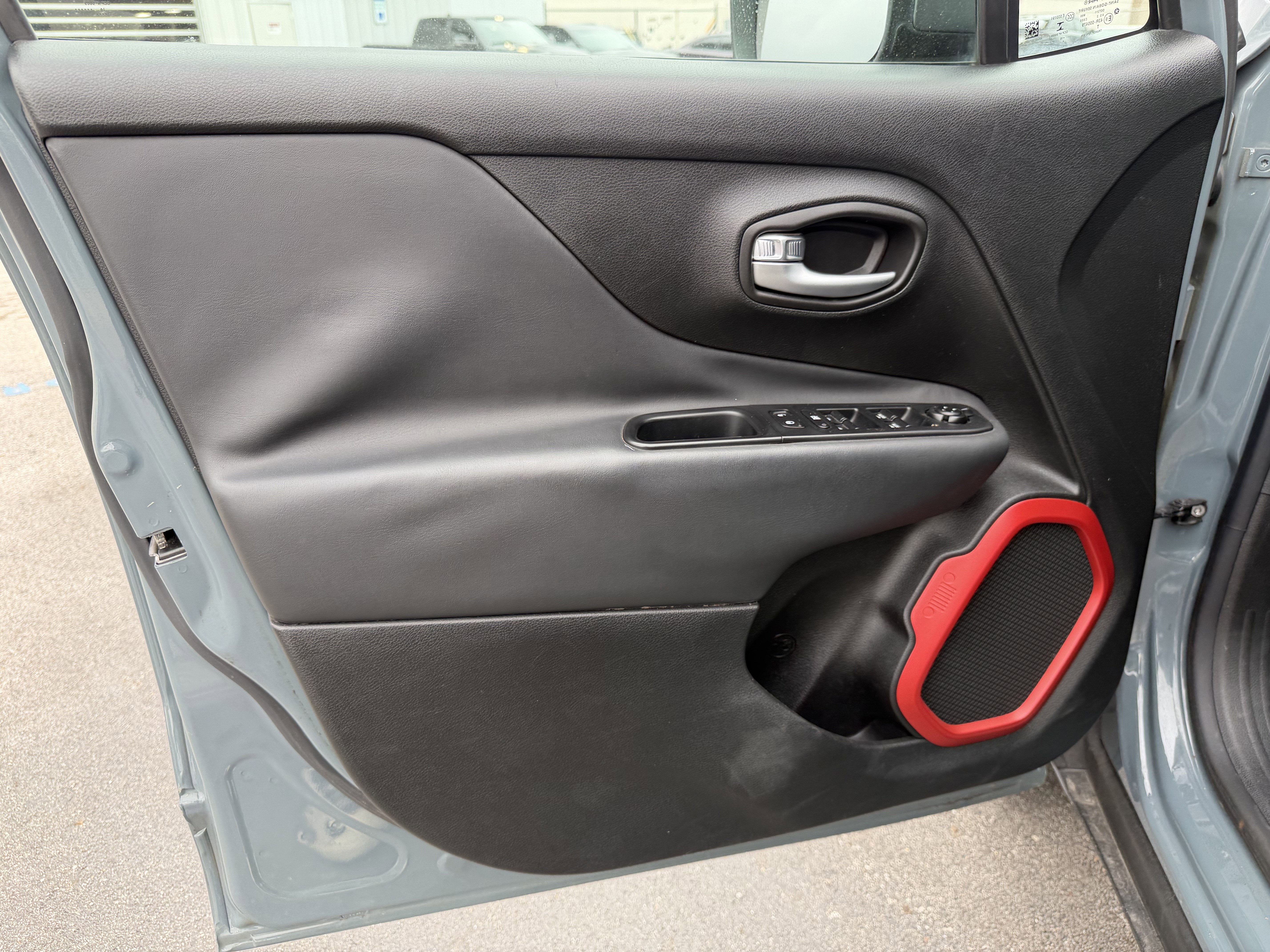 2016 Jeep Renegade Trailhawk